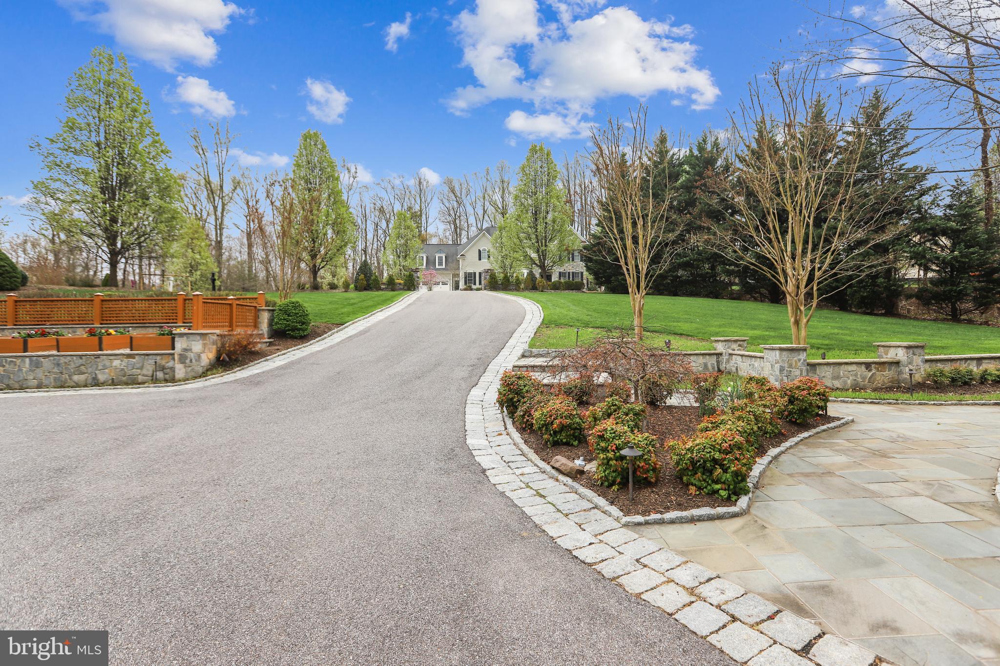 WYATTS HILL - Residential