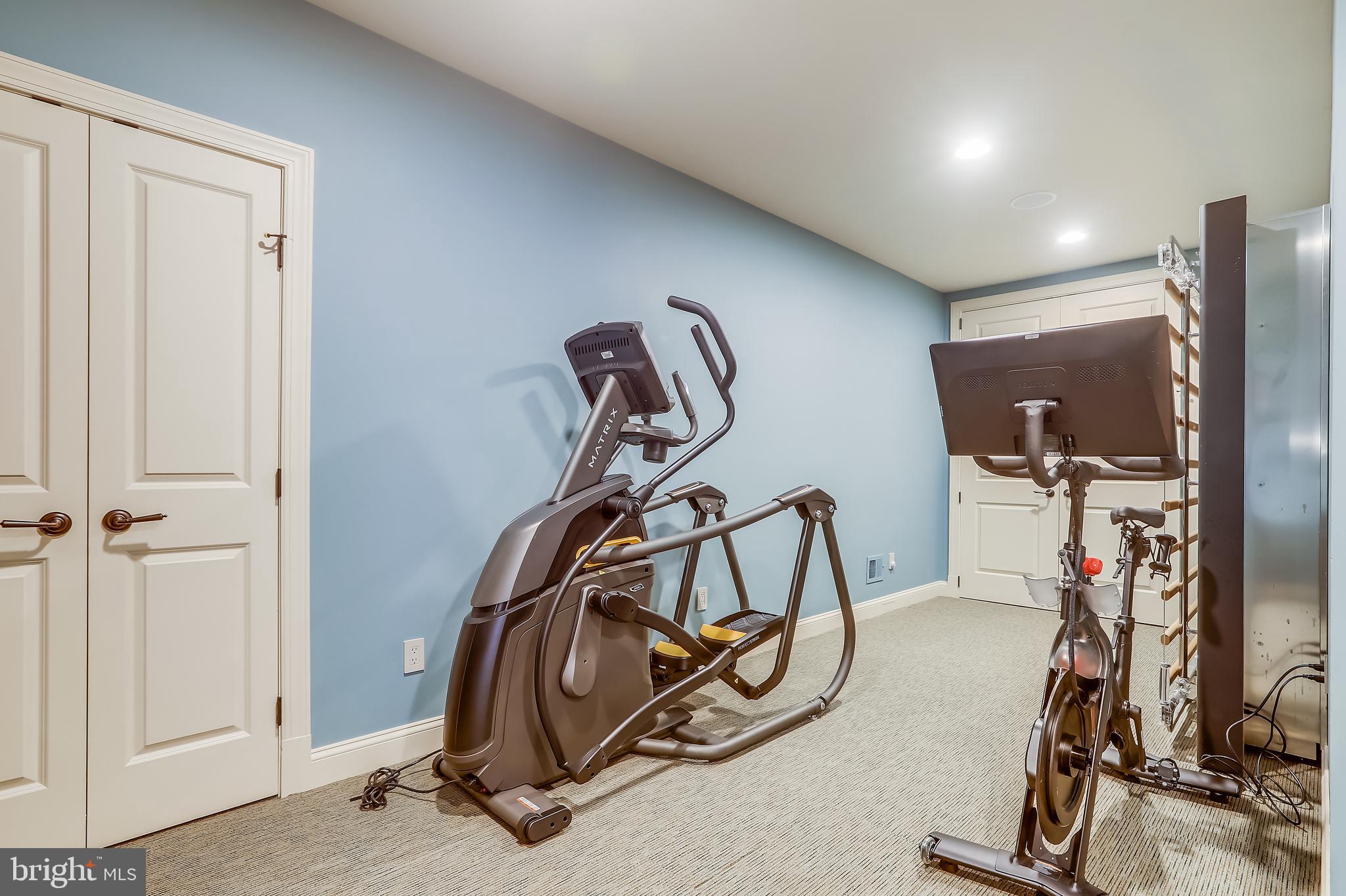 WYATTS HILL - Residential