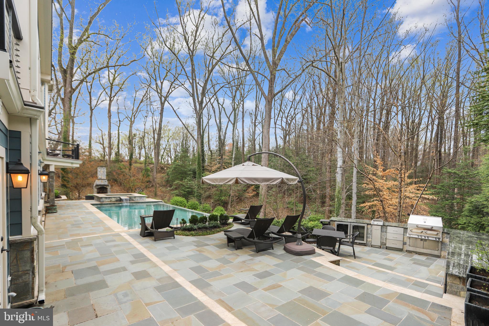 WYATTS HILL - Residential