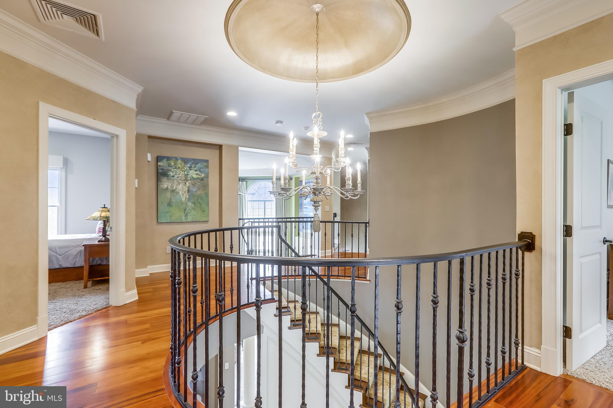 WYATTS HILL - Residential