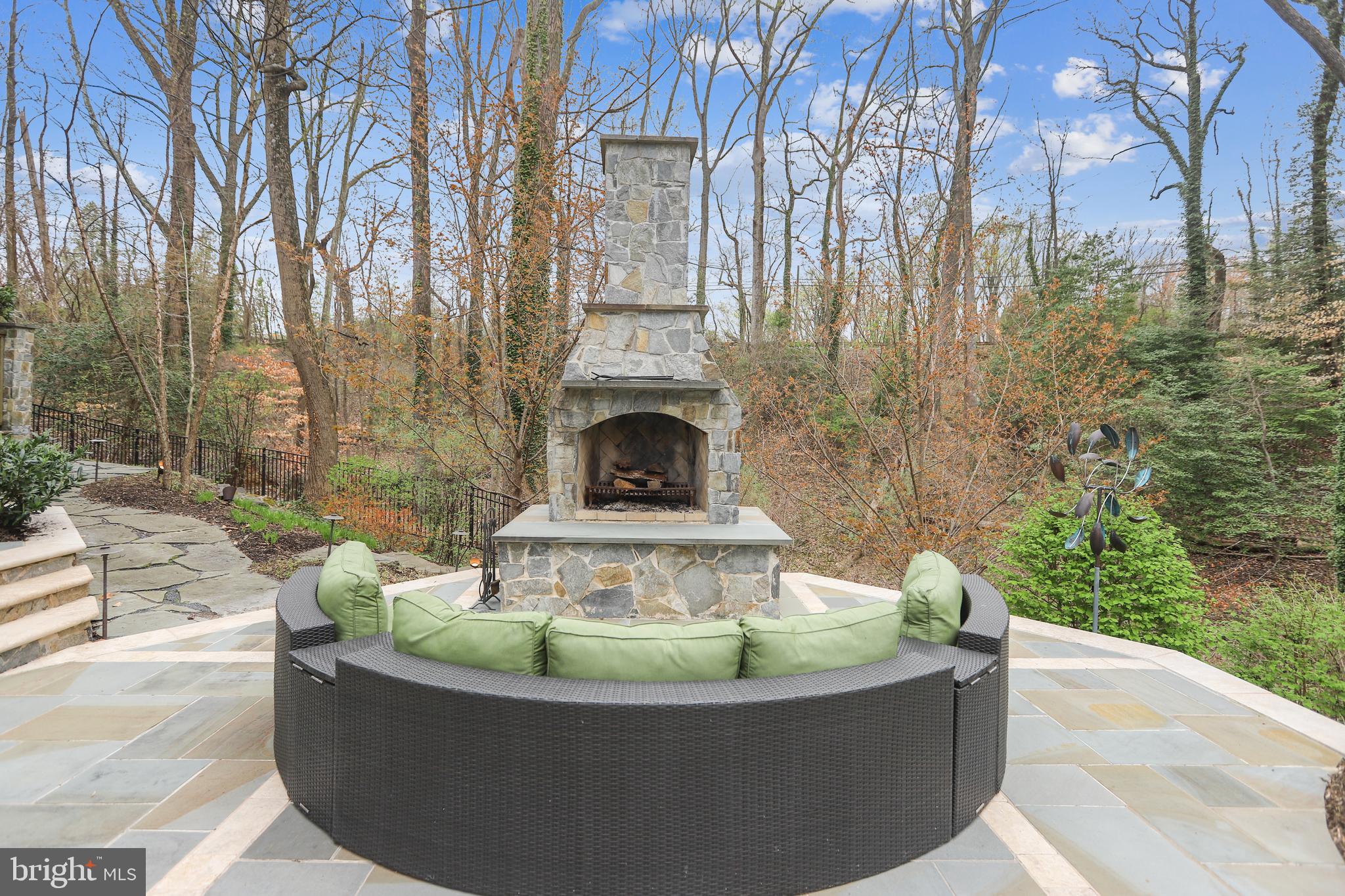 WYATTS HILL - Residential