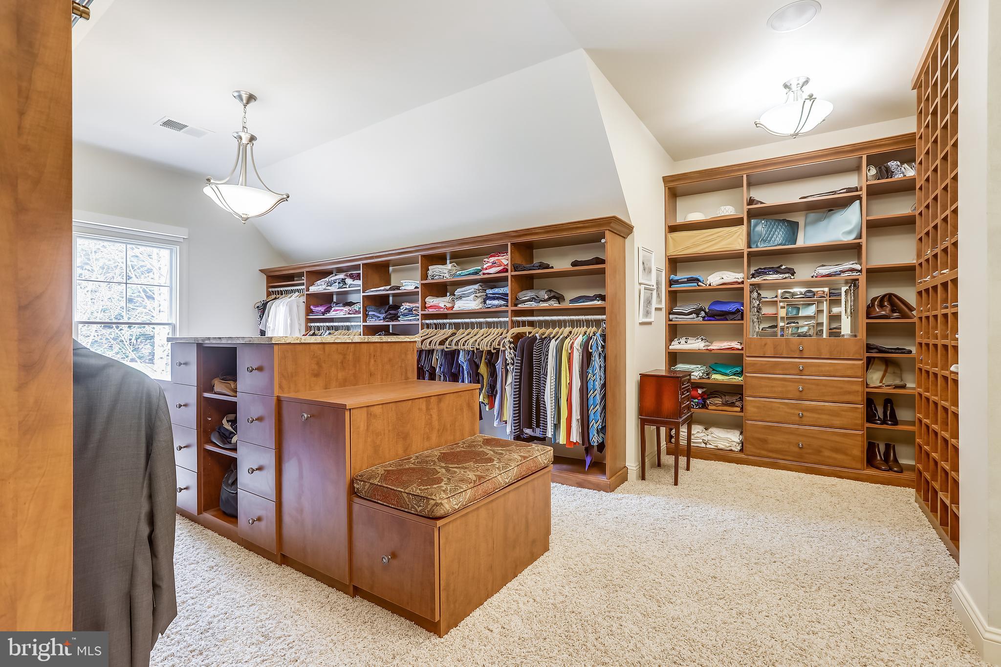 WYATTS HILL - Residential