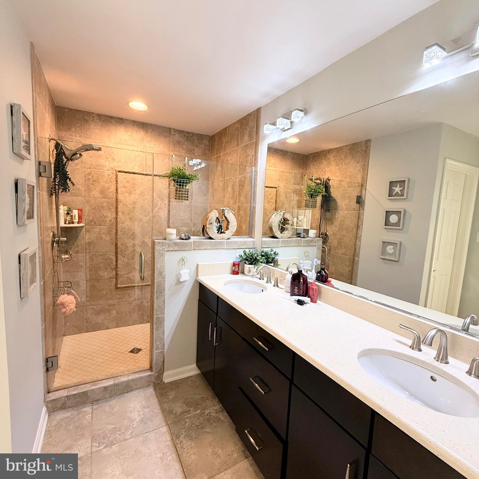 HASTINGS MARKETPLACE - Residential