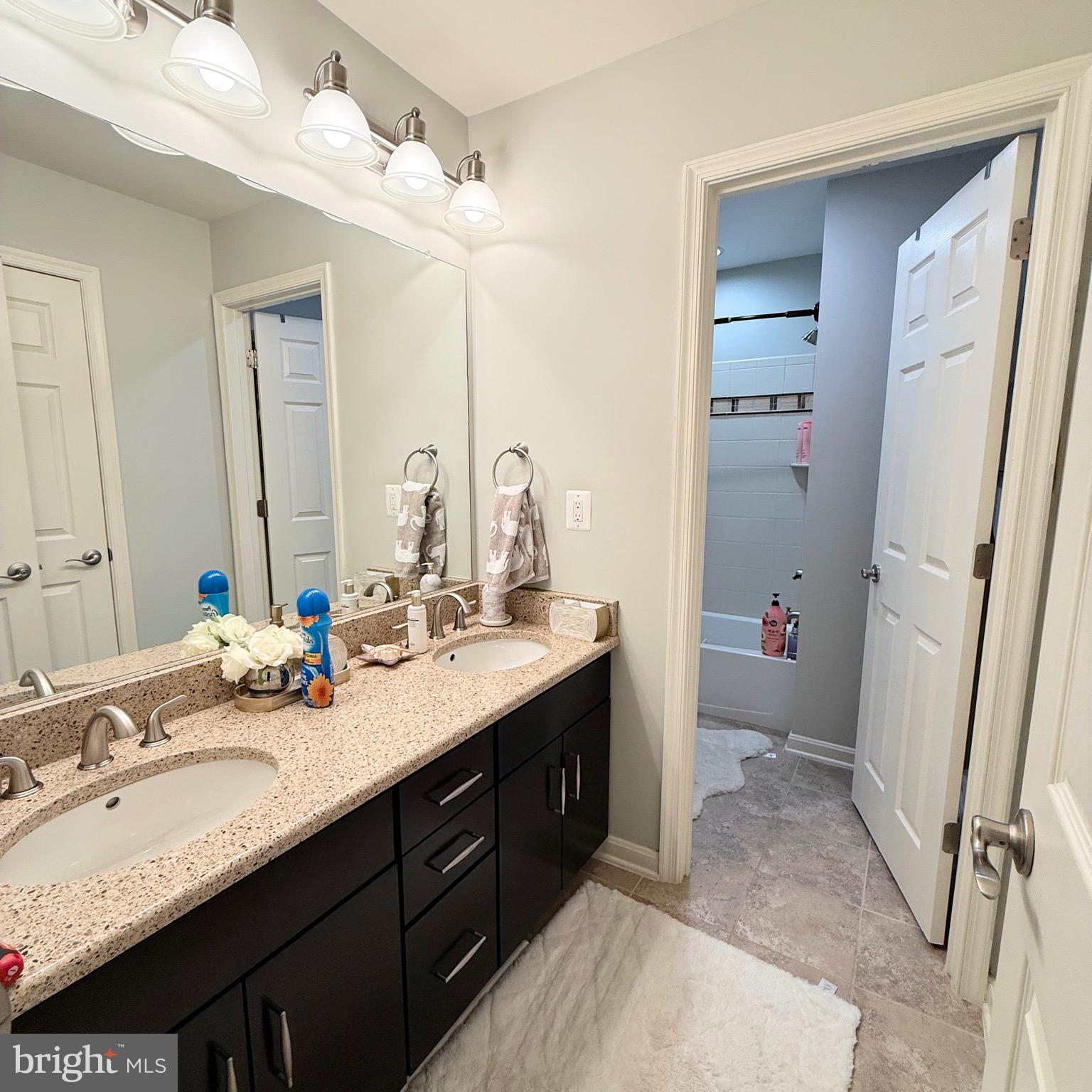 HASTINGS MARKETPLACE - Residential