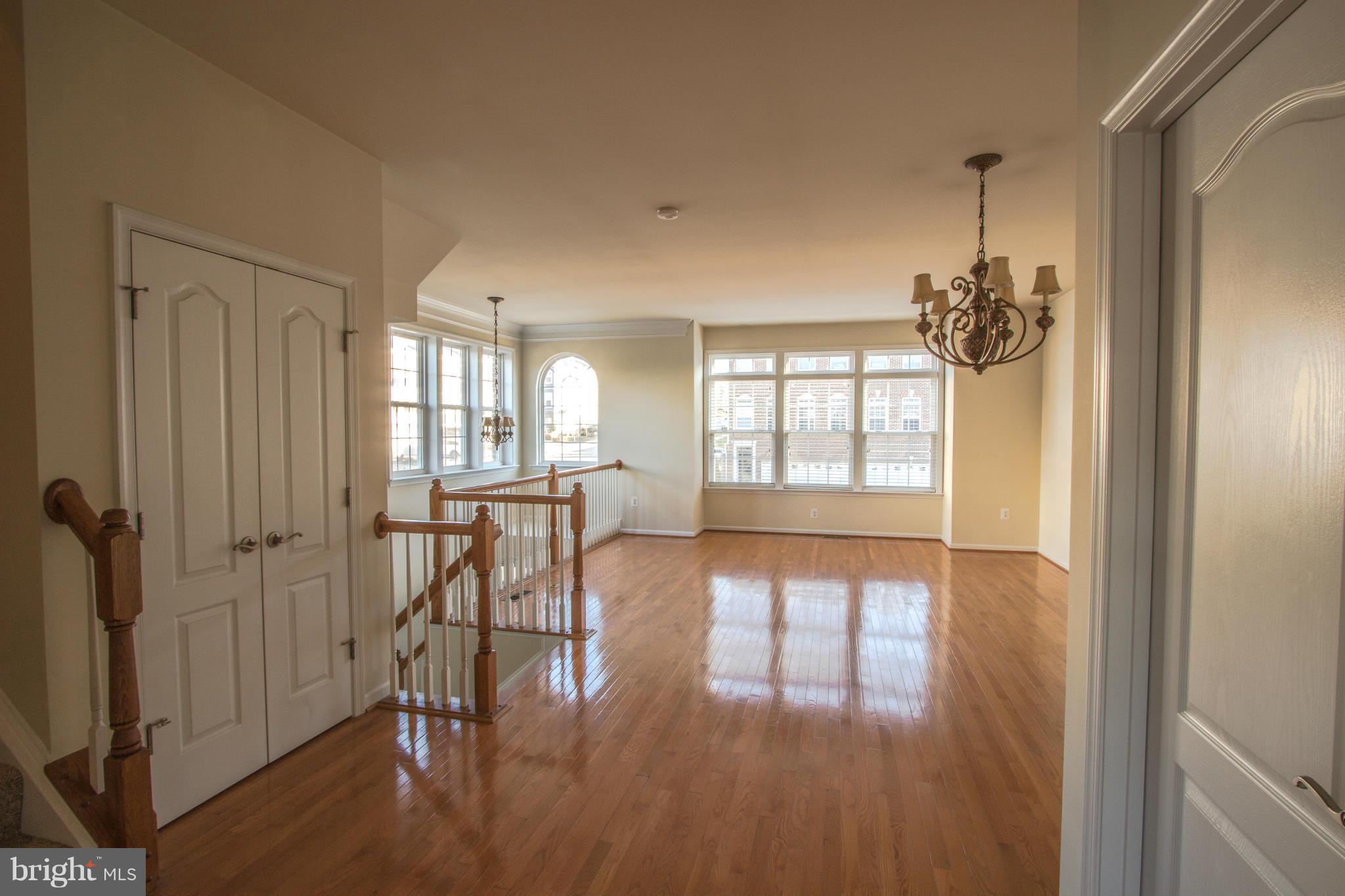 GOOSE CREEK VILLAGE SOUTH - Residential