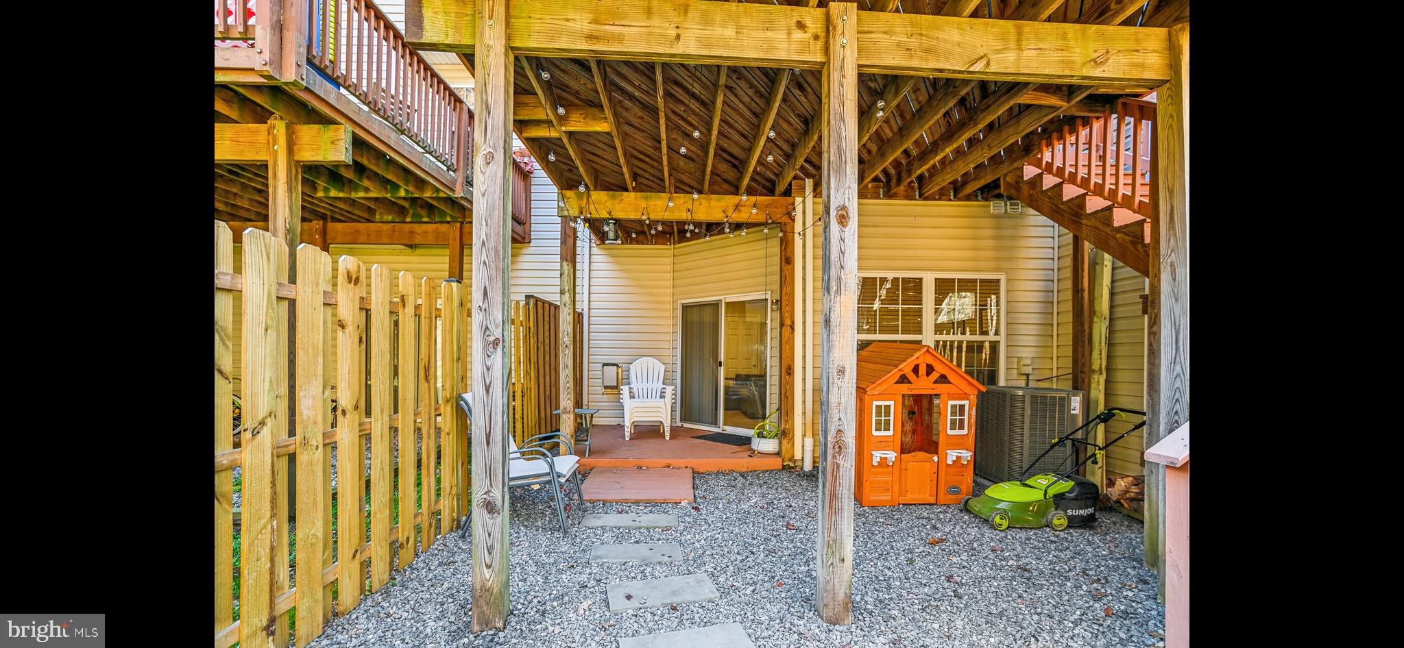 PINEY ORCHARD - Residential