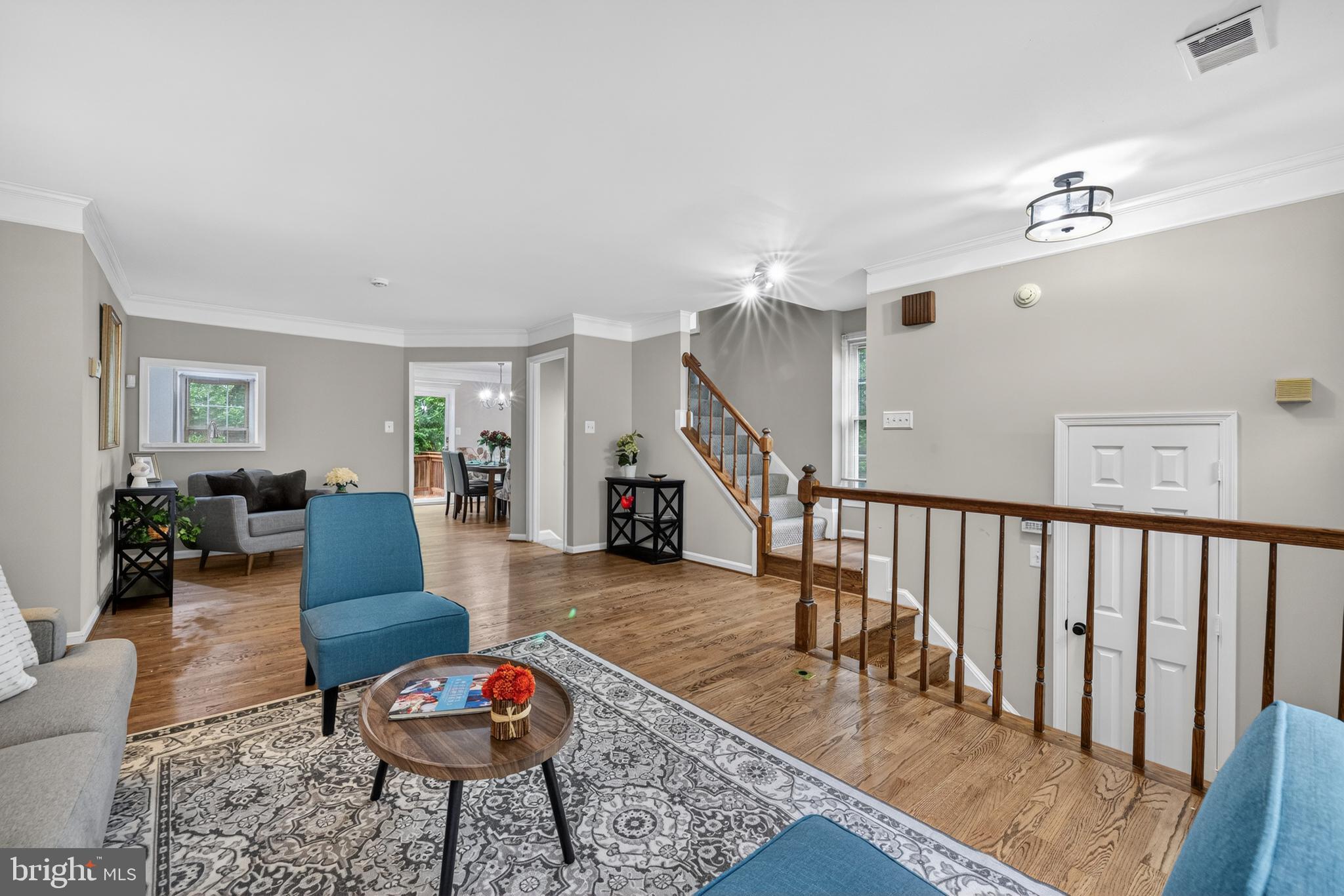 COURTHOUSE WALK - Residential