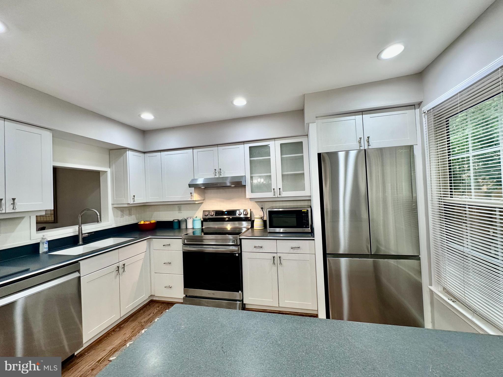 COURTHOUSE WALK - Residential