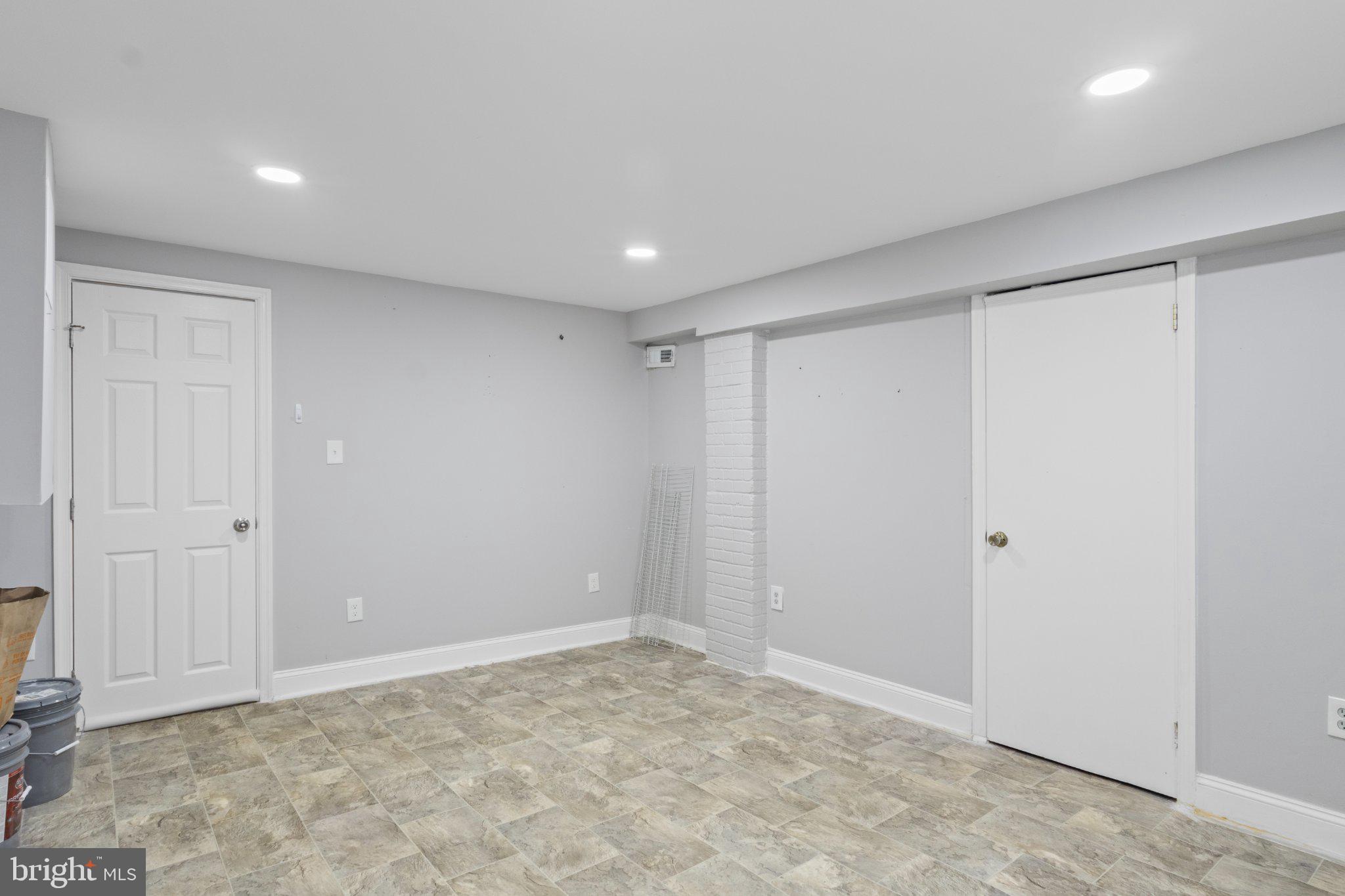 BROOKLYN PARK - Residential