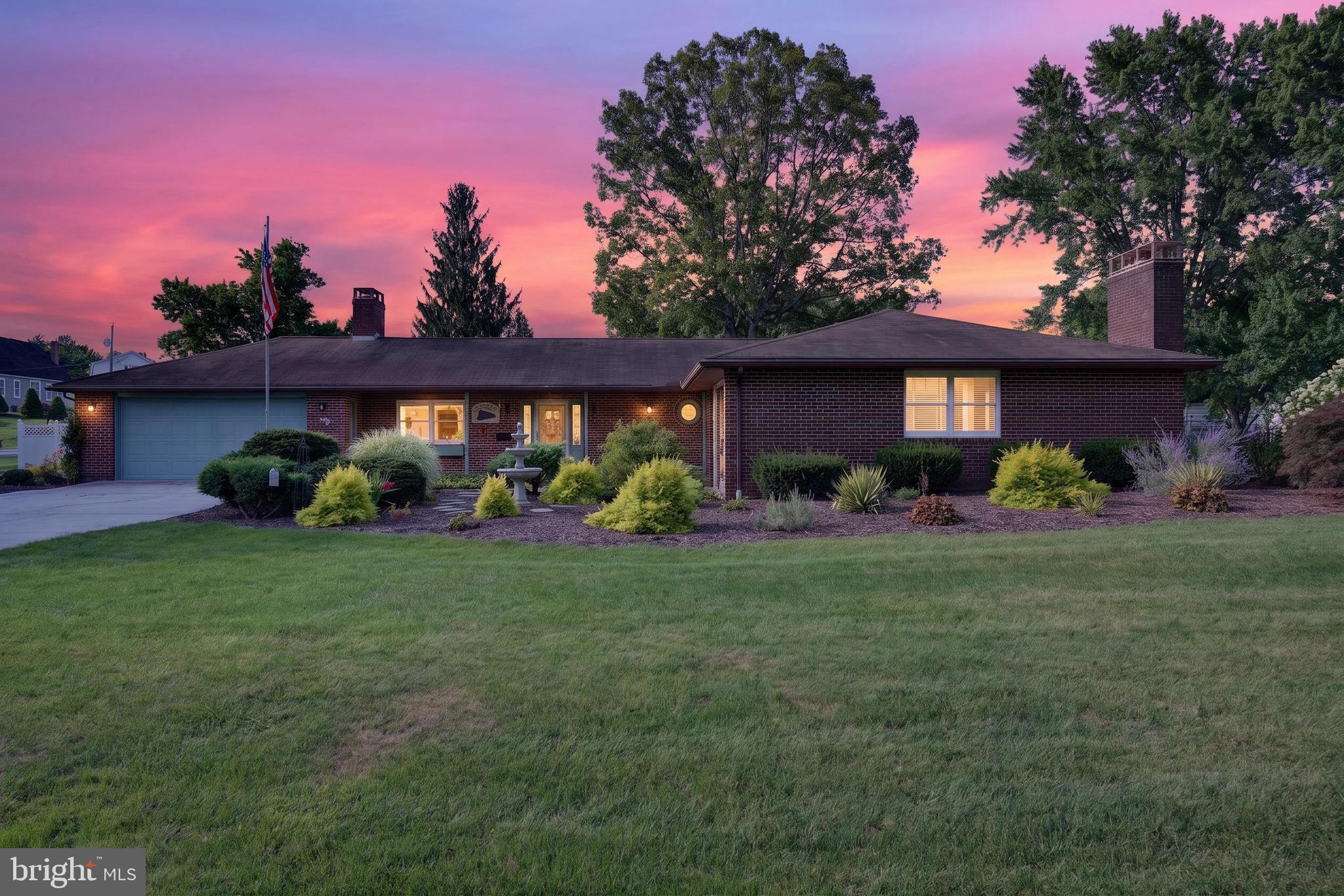16 HOWARD DRIVE