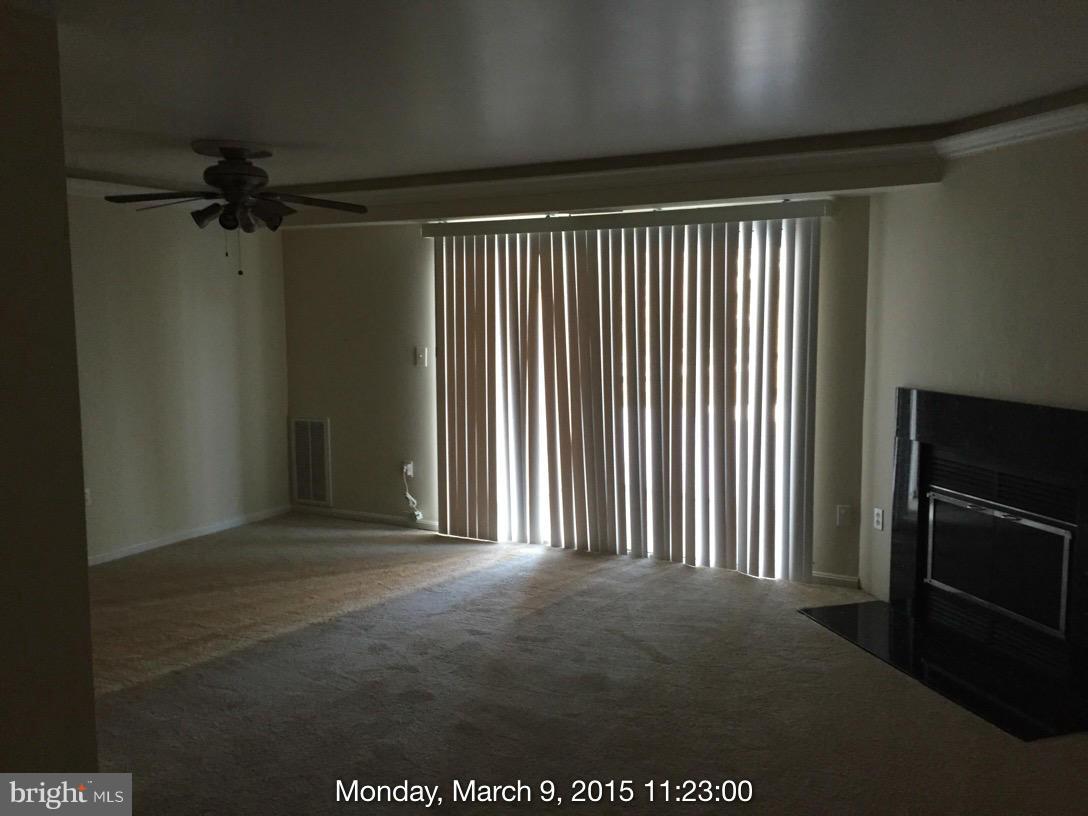 CROMWELL FOUNTAIN - Residential