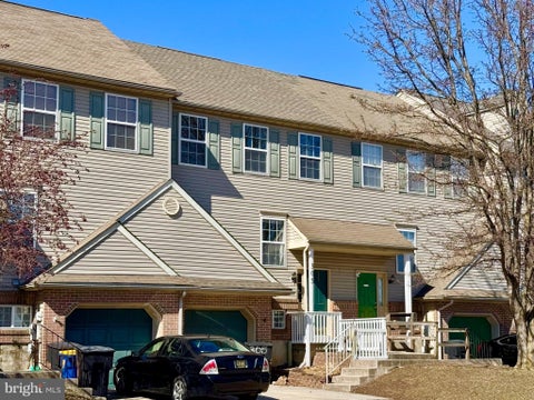 Townhouse For Rent - 305 Charring Cross Drive<br/> DOVER, DE 19904