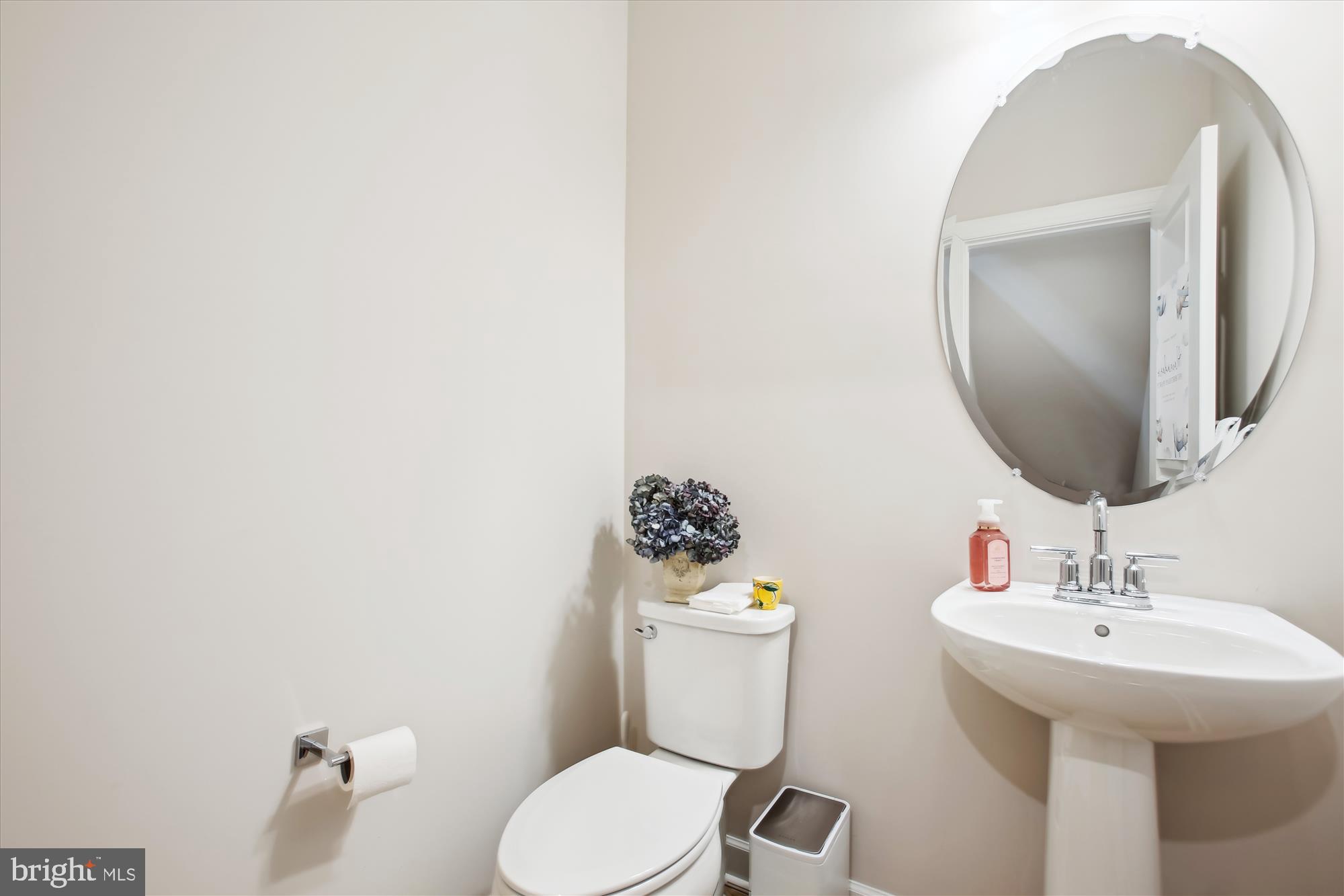 NORTH HILL - Residential Lease