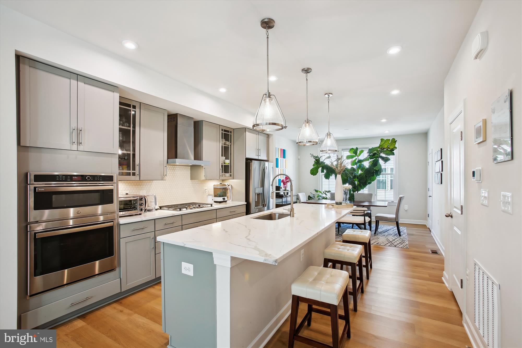 NORTH HILL - Residential Lease