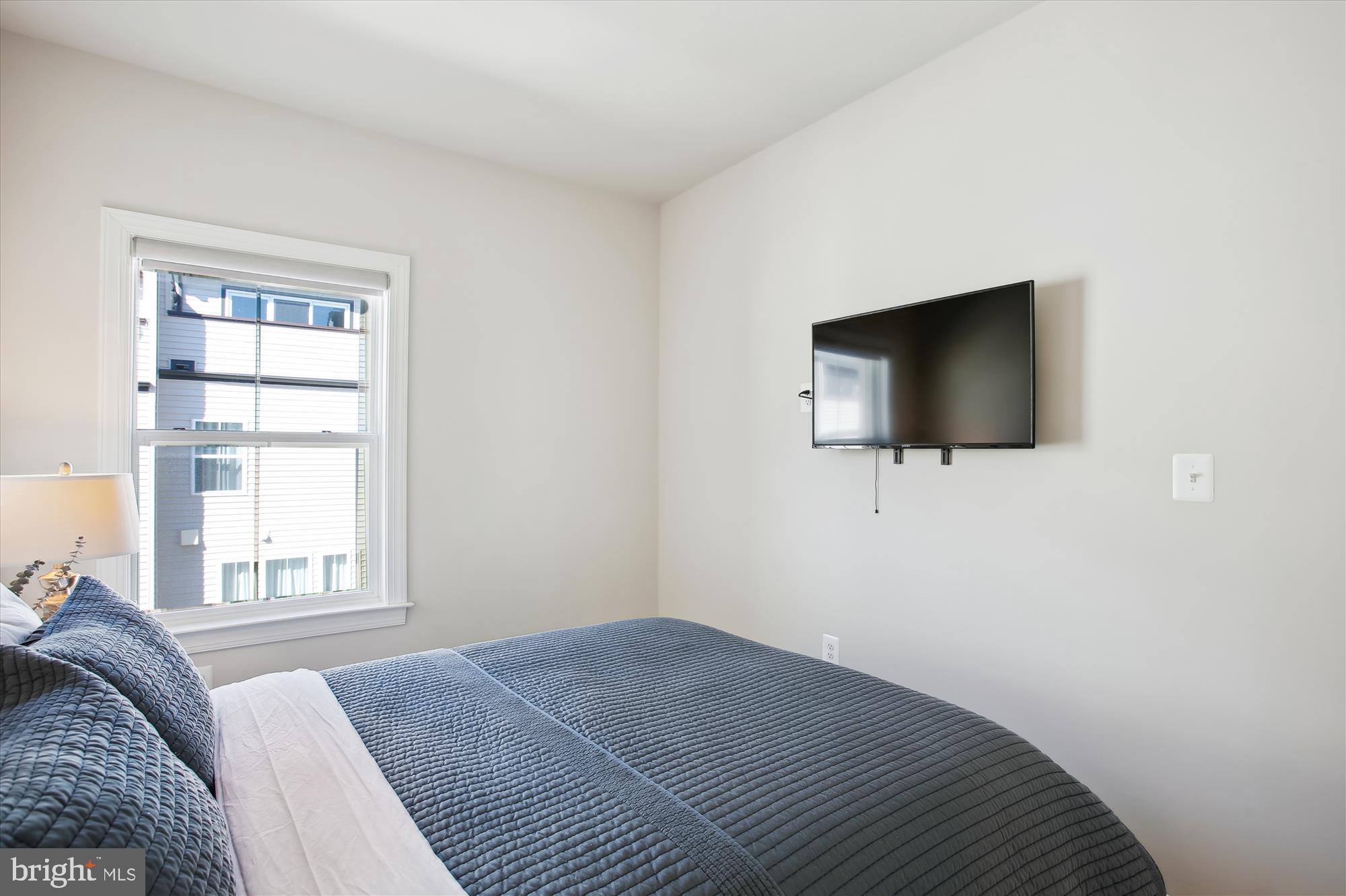 NORTH HILL - Residential Lease