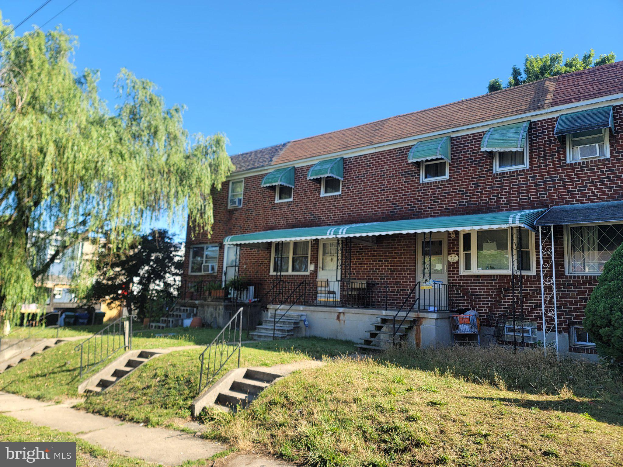 810 WASHBURN AVENUE