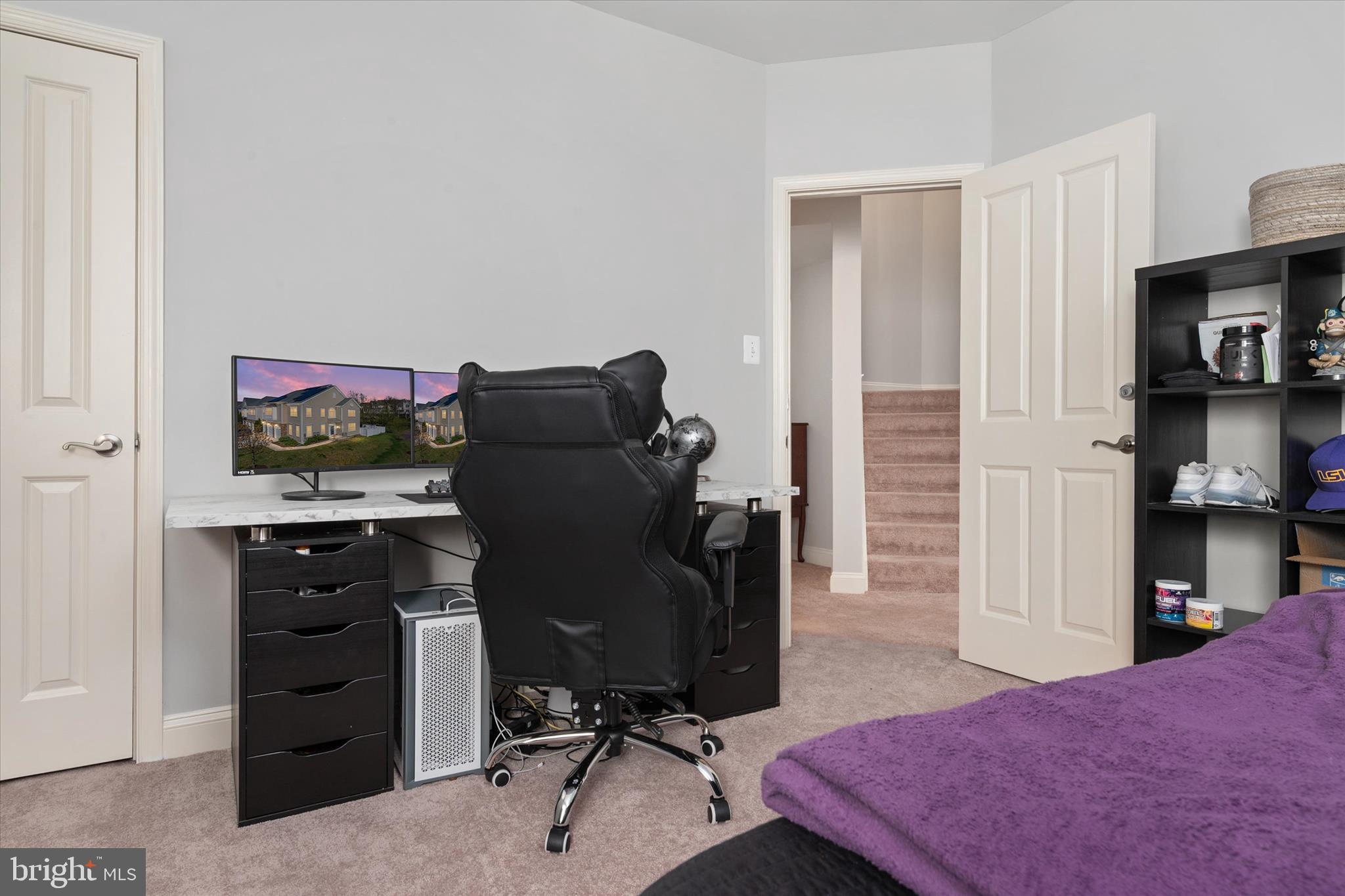 STONE LAKE - Residential