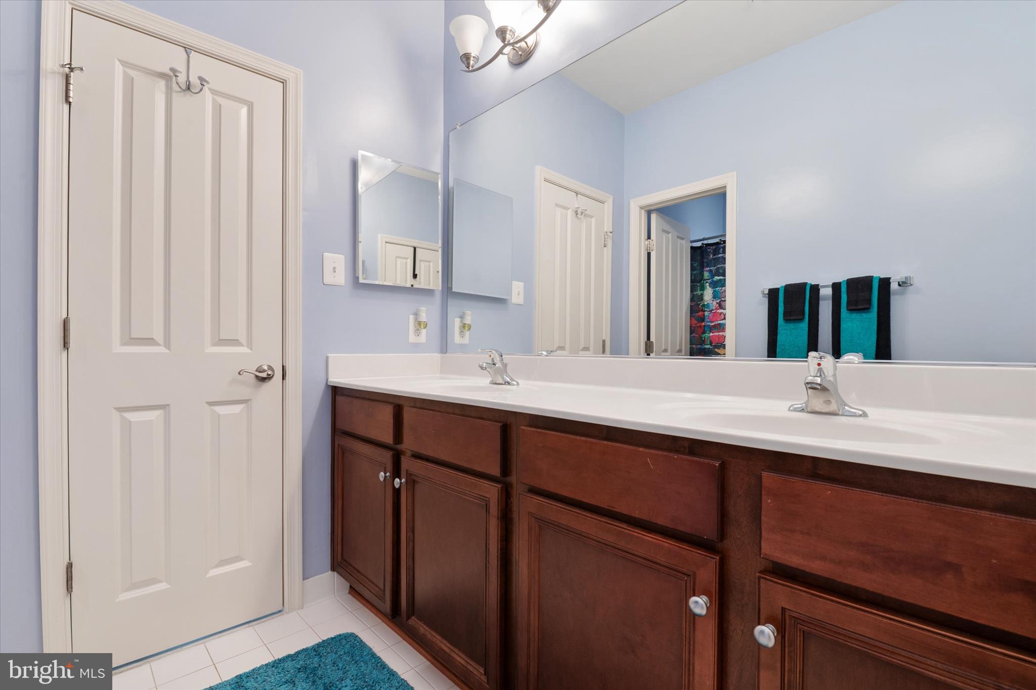 STONE LAKE - Residential