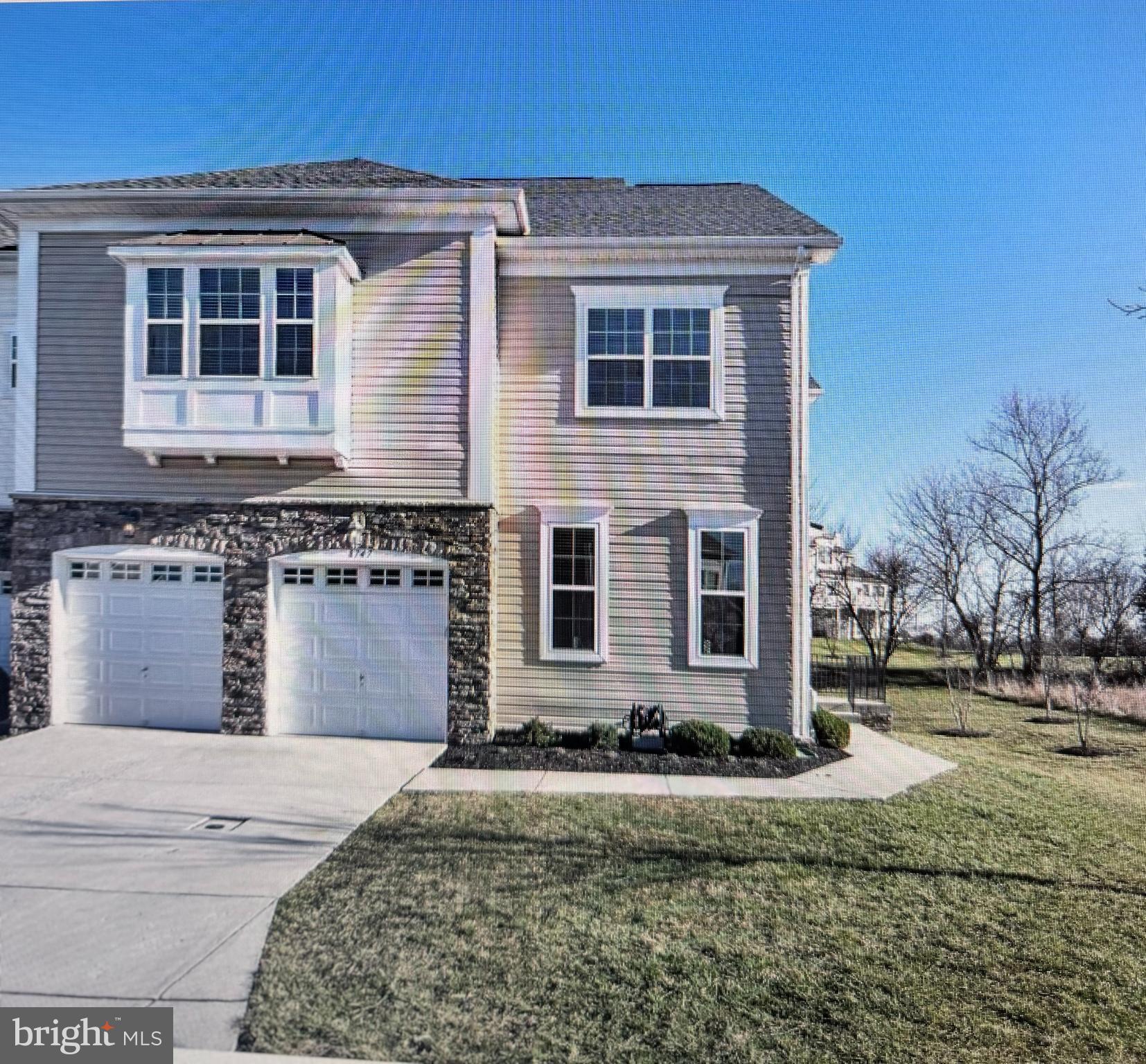 8747 POLISHED PEBBLE WAY