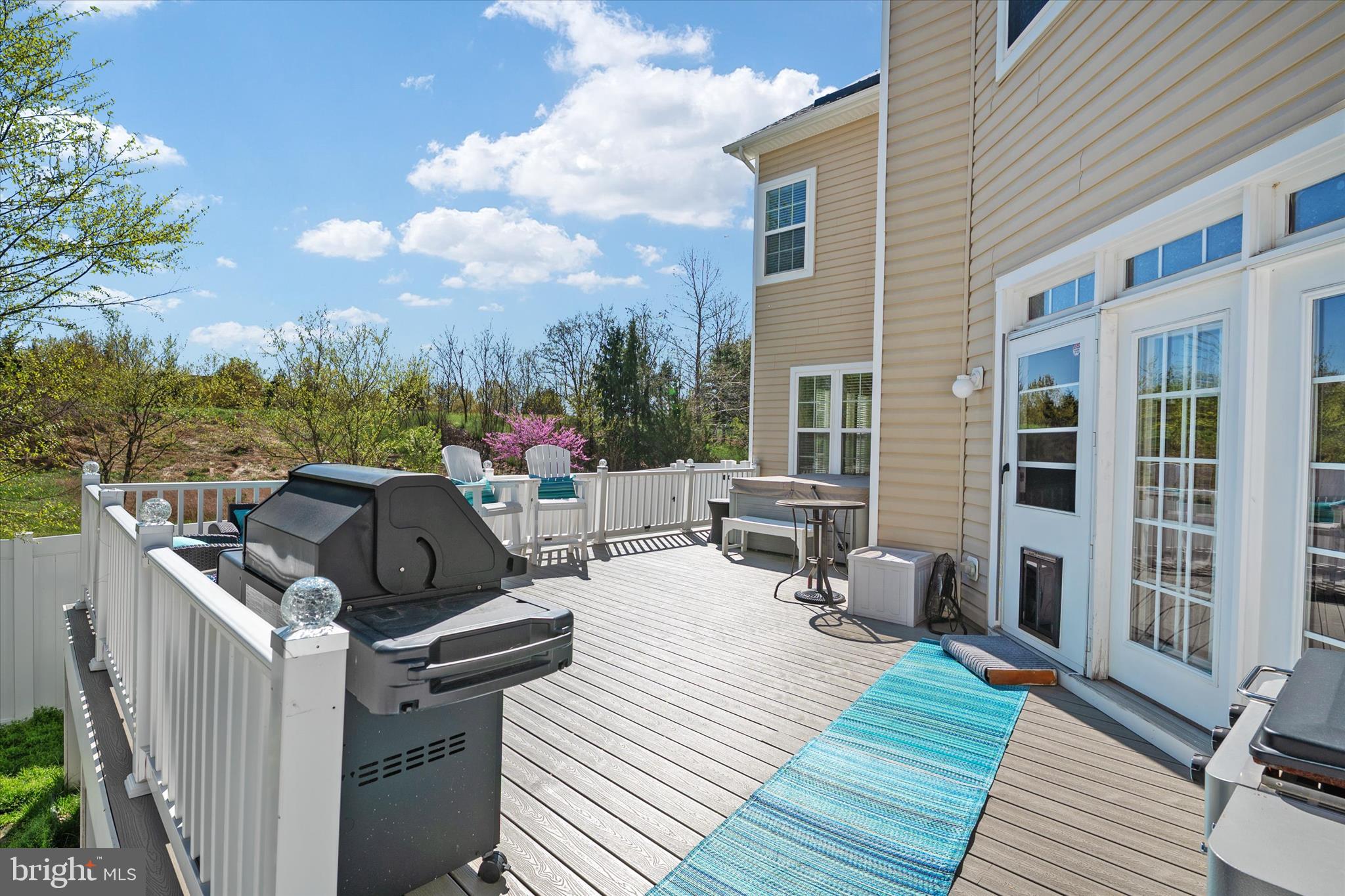 STONE LAKE - Residential