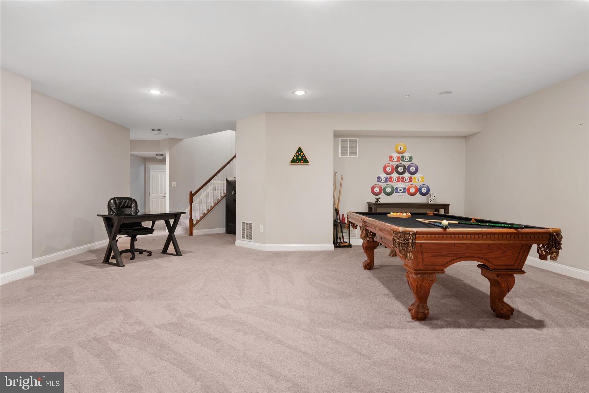 STONE LAKE - Residential