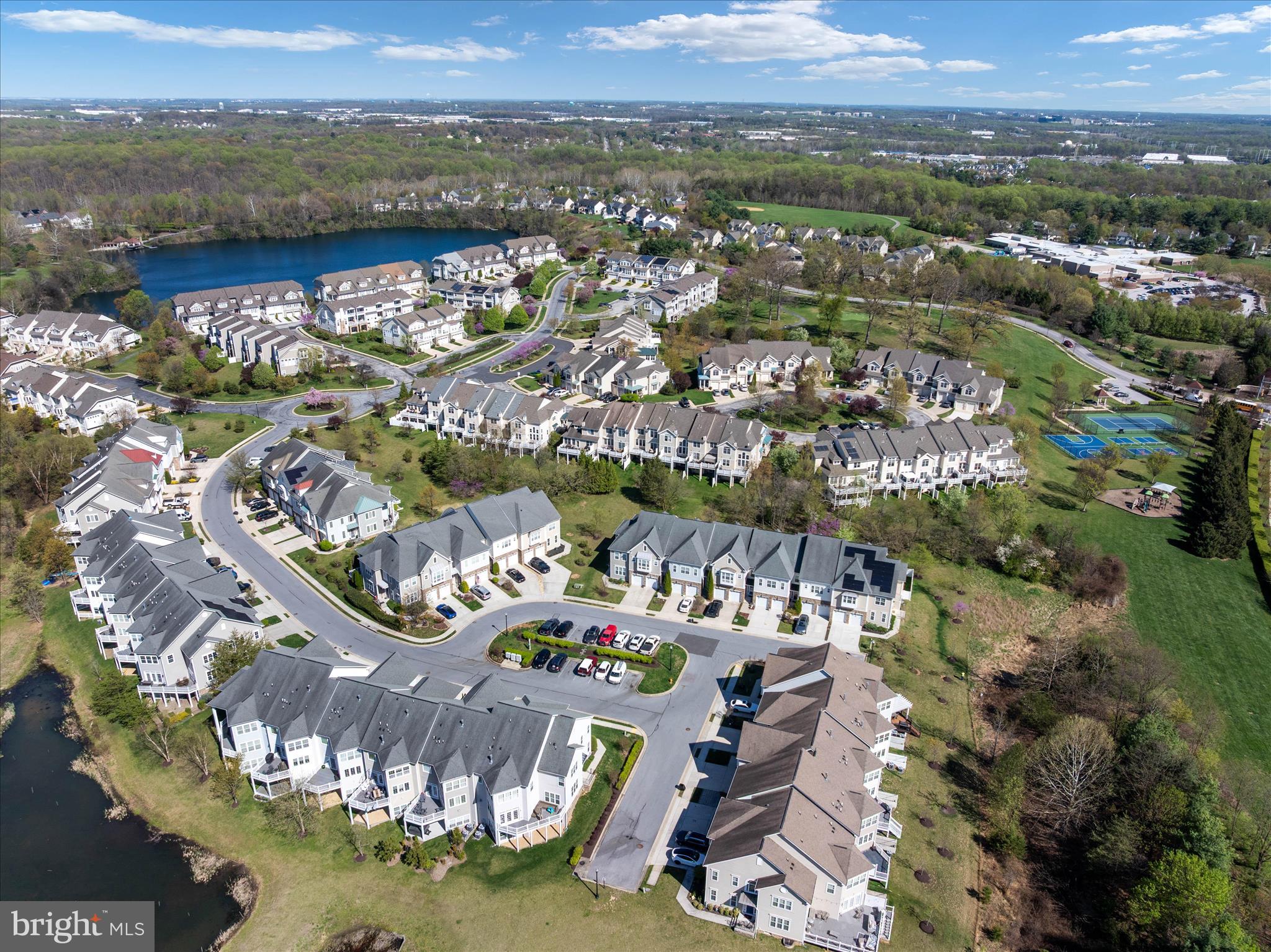 STONE LAKE - Residential