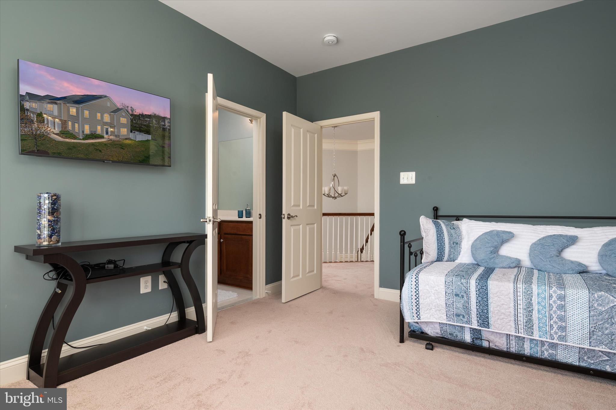 STONE LAKE - Residential