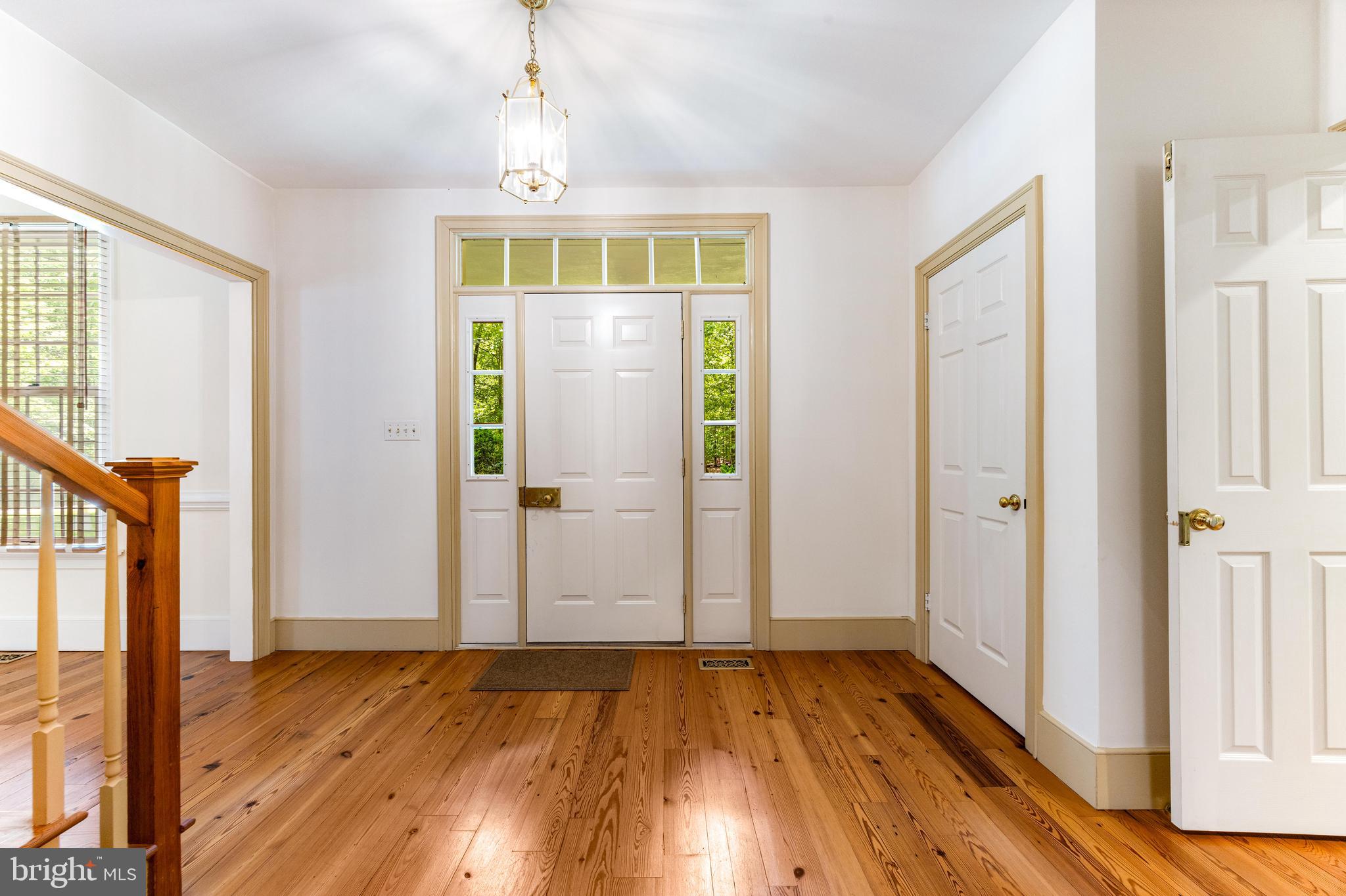 16909 BATCHELLORS FOREST ROAD