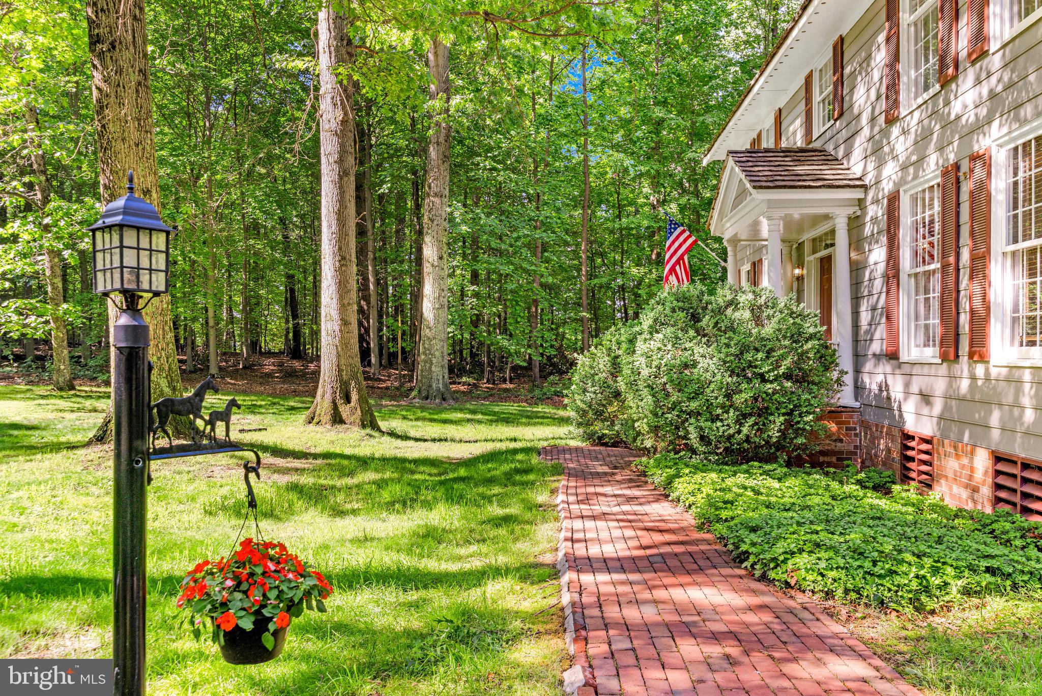 16909 BATCHELLORS FOREST ROAD