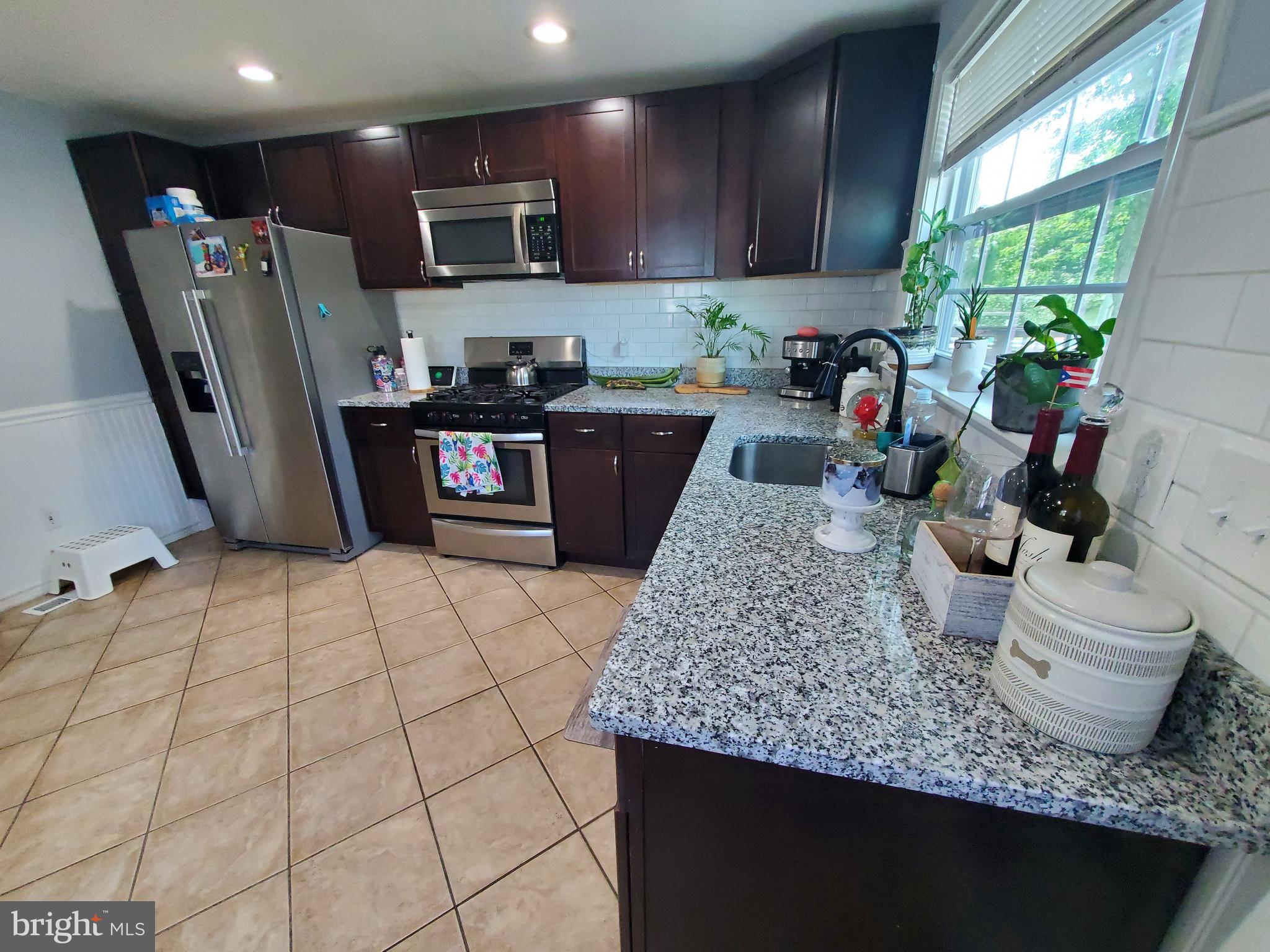 SUMMIT FARMS - Residential