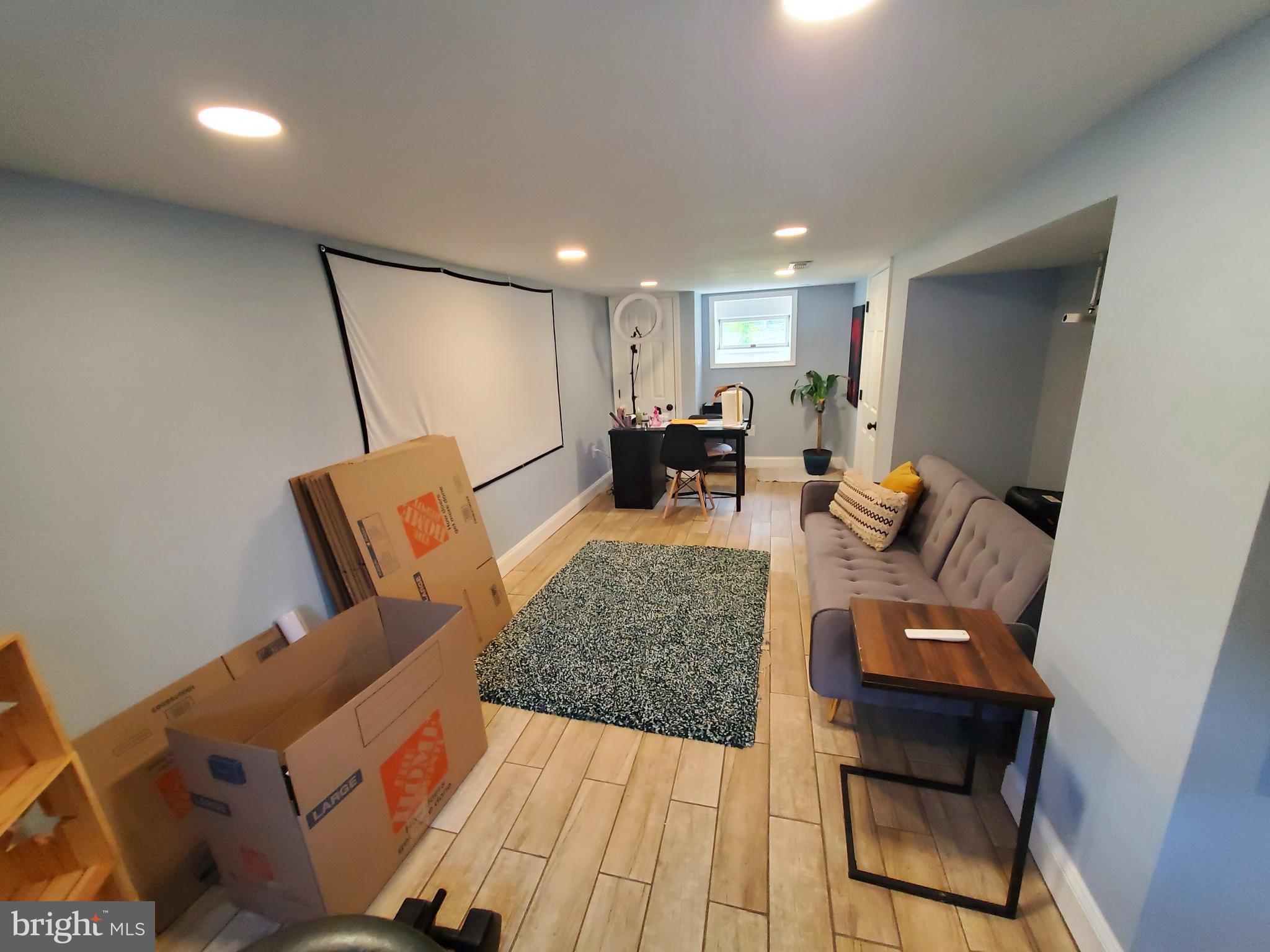 SUMMIT FARMS - Residential