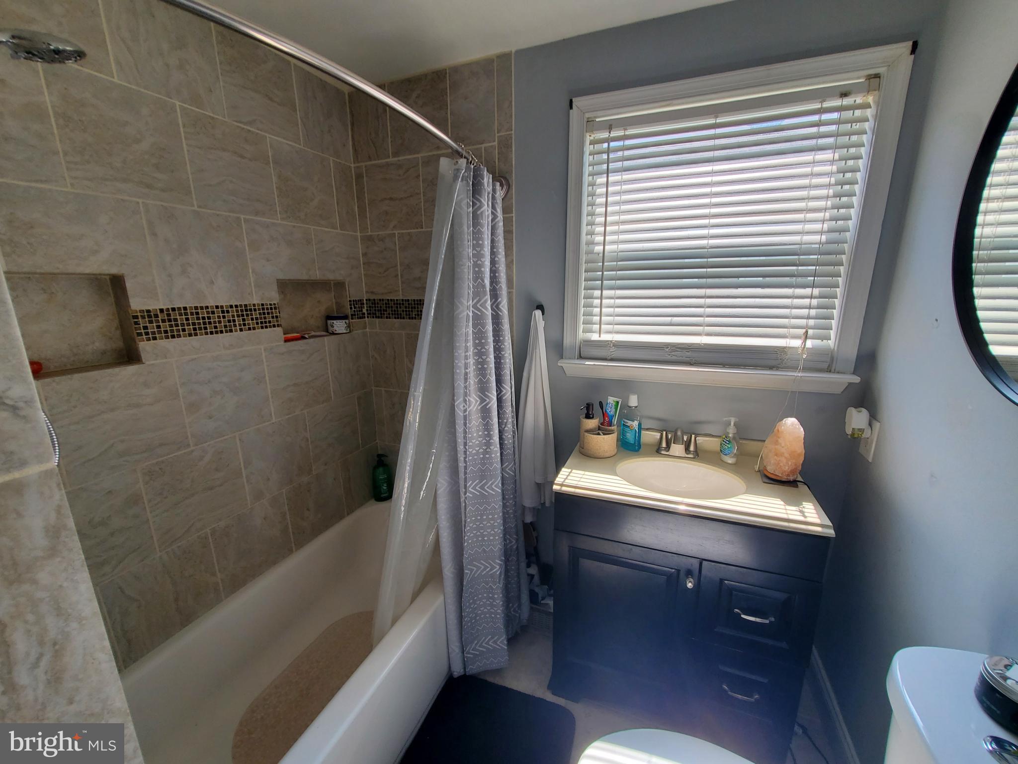 SUMMIT FARMS - Residential