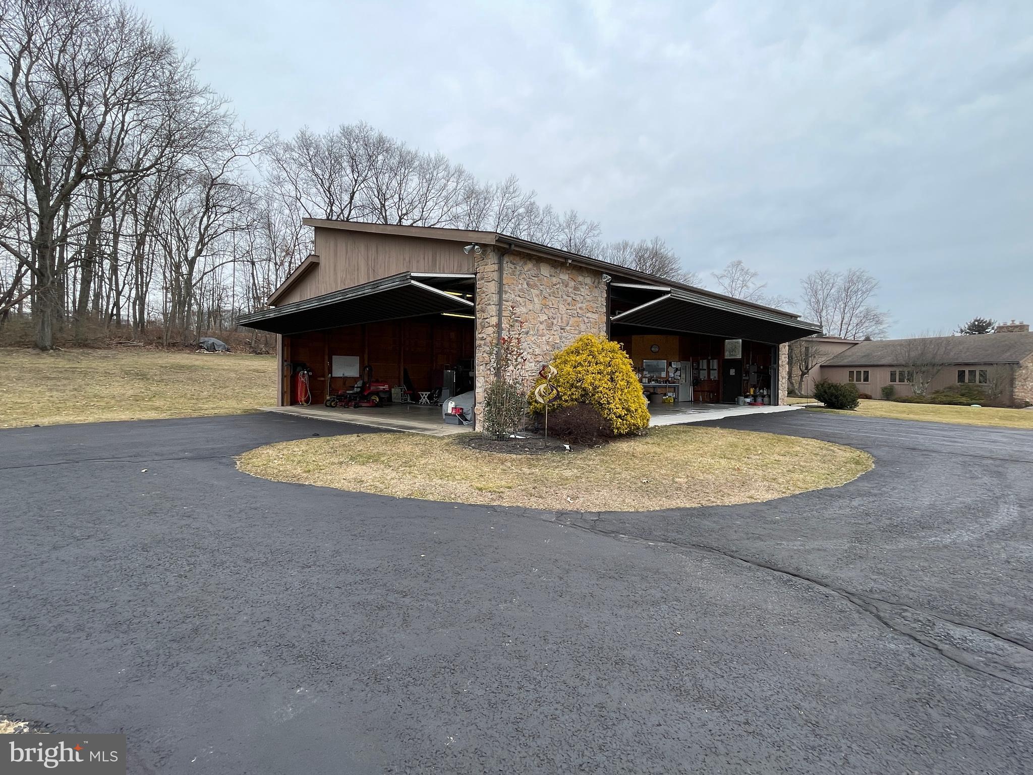 ELEPHANT - Residential