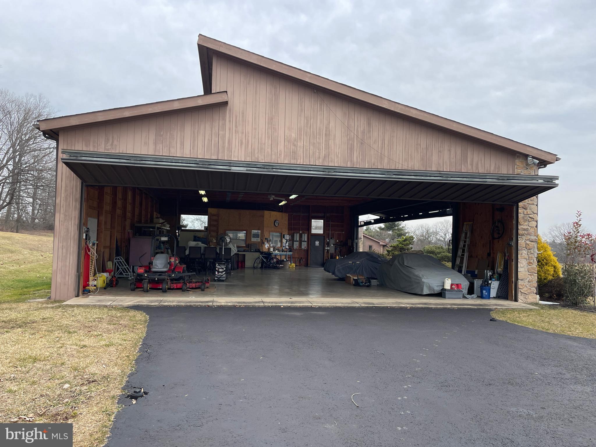 ELEPHANT - Residential