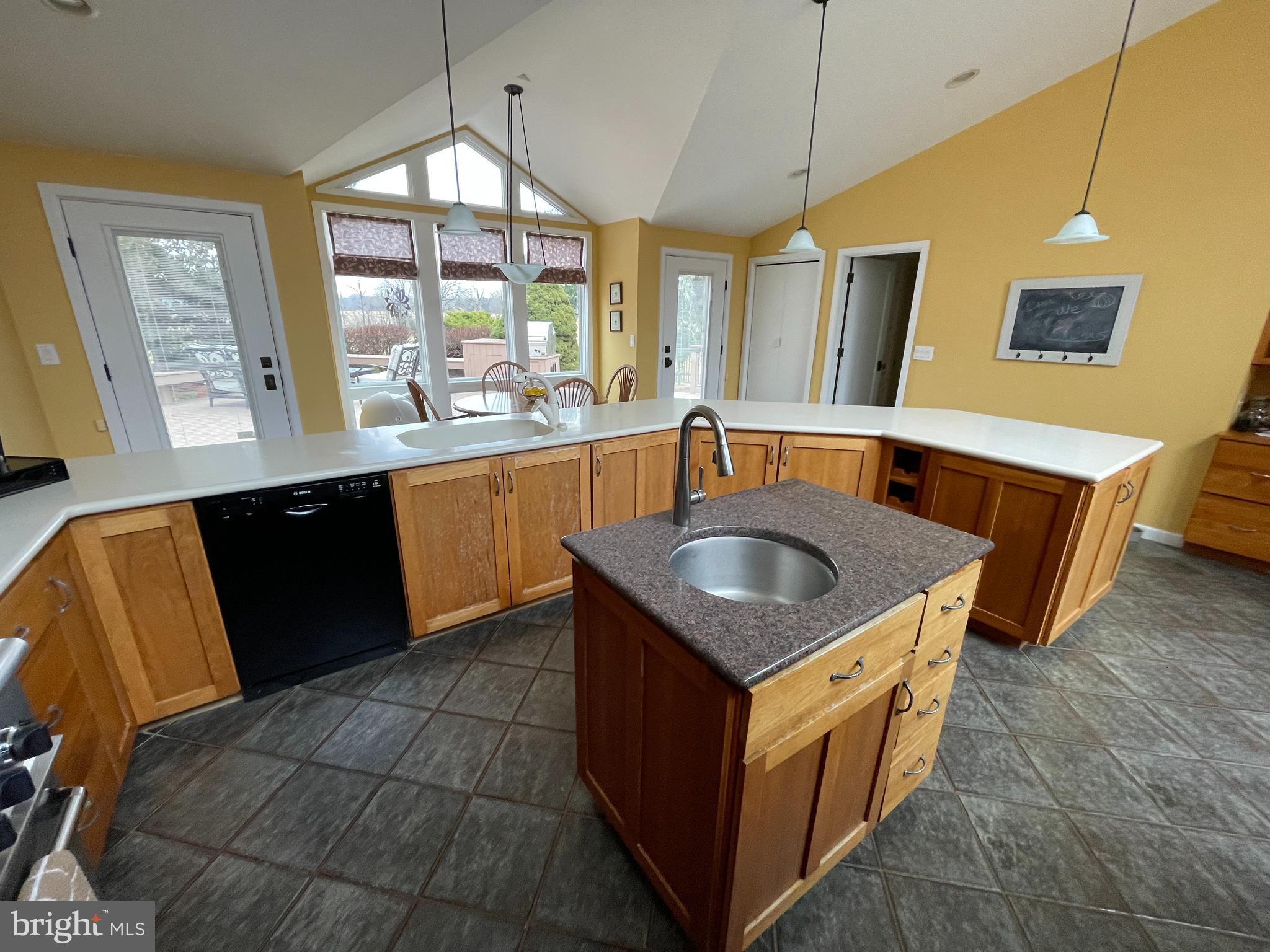 ELEPHANT - Residential