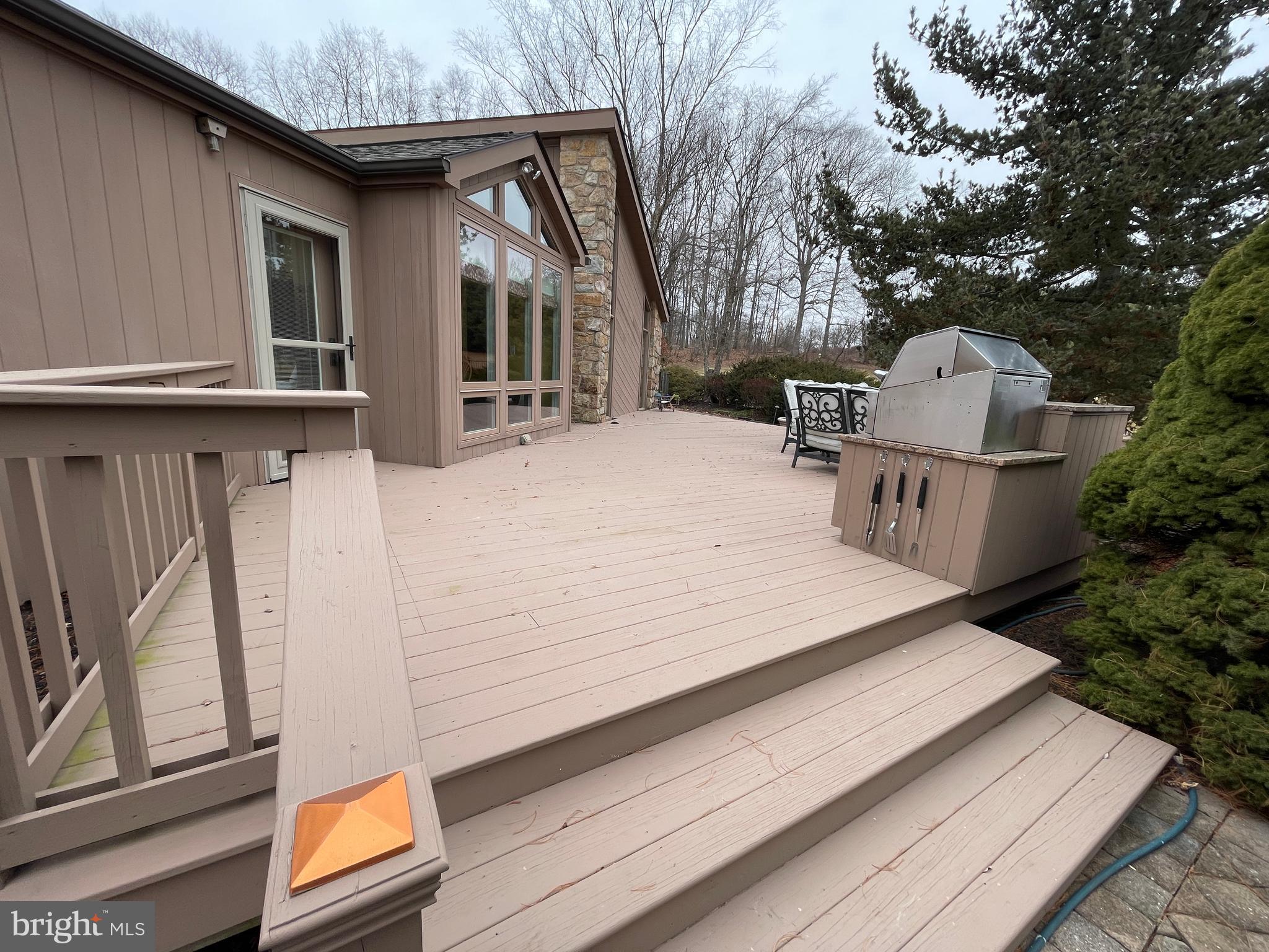 ELEPHANT - Residential