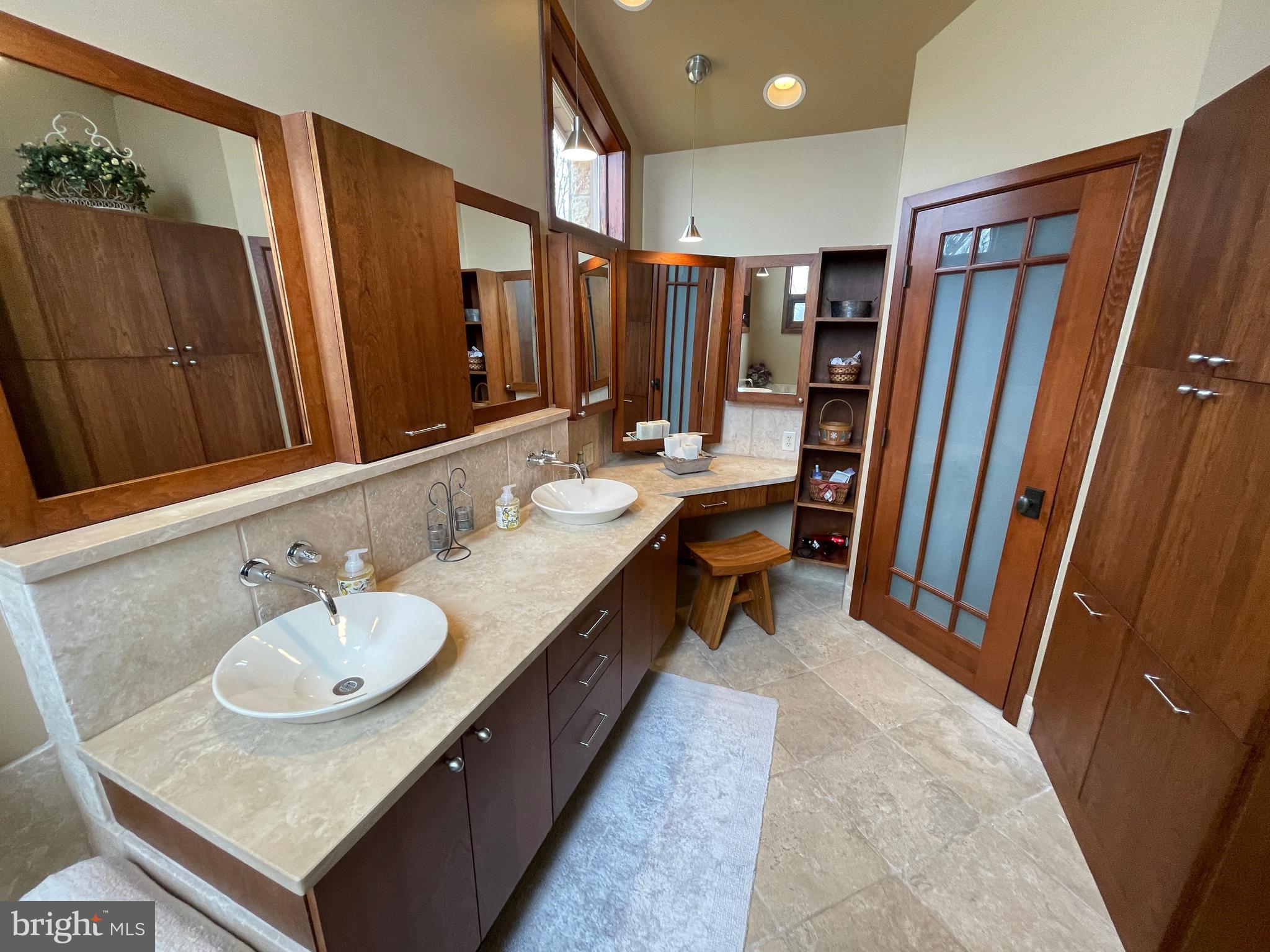 ELEPHANT - Residential