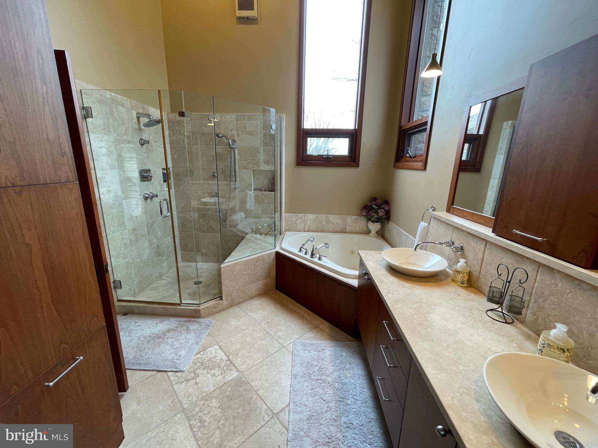 ELEPHANT - Residential