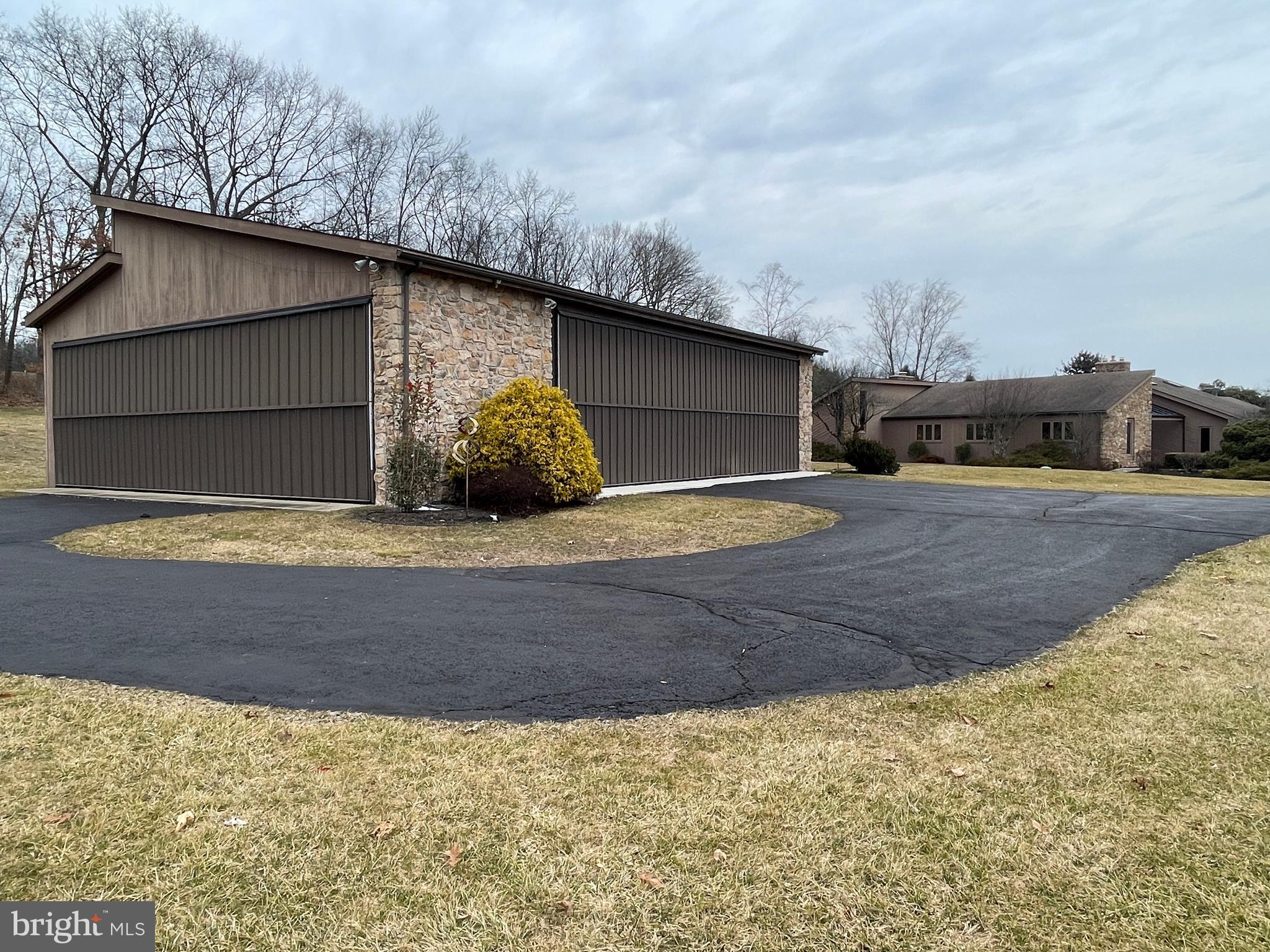 ELEPHANT - Residential