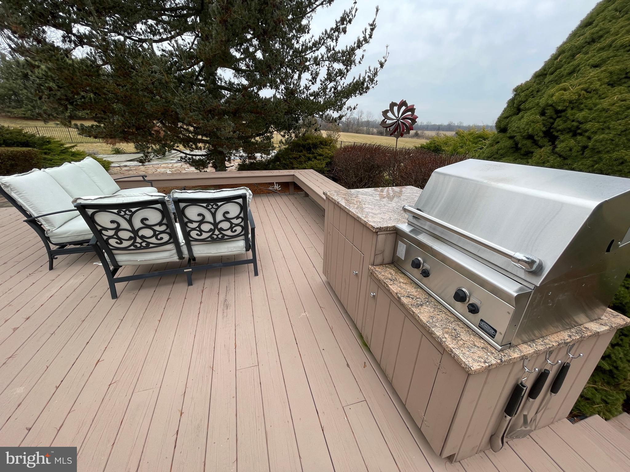 ELEPHANT - Residential