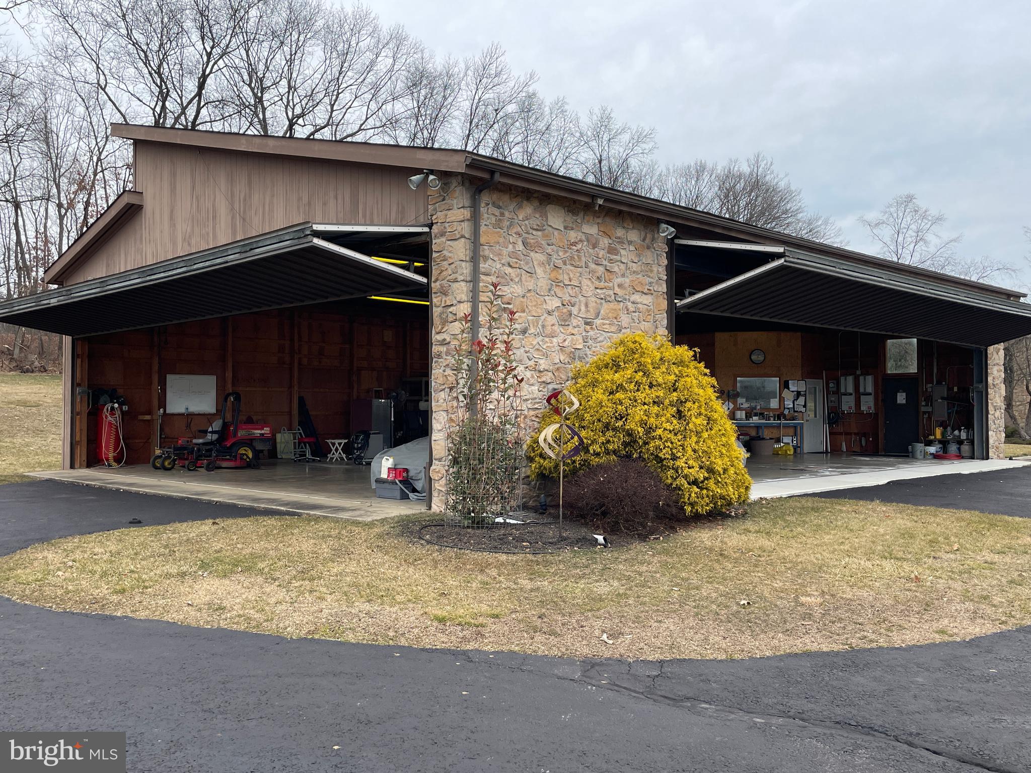 ELEPHANT - Residential