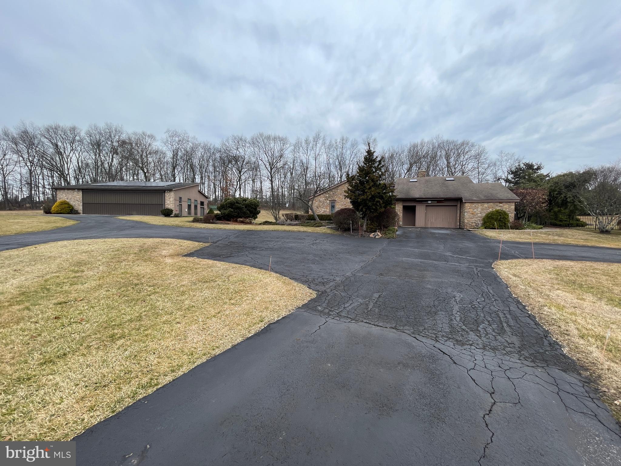 ELEPHANT - Residential