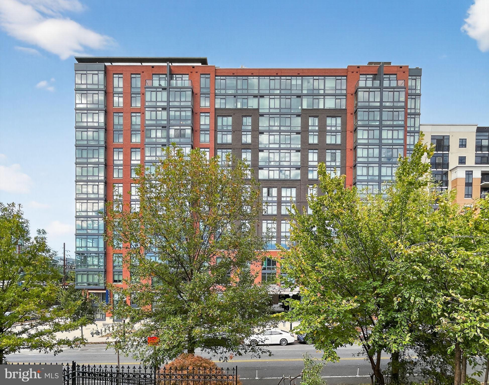 211 K STREET NE