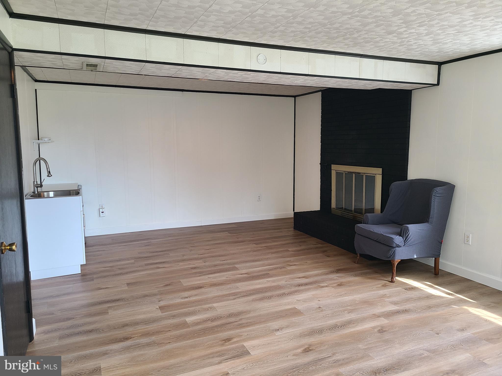 REGAL ESTATES - Residential Lease