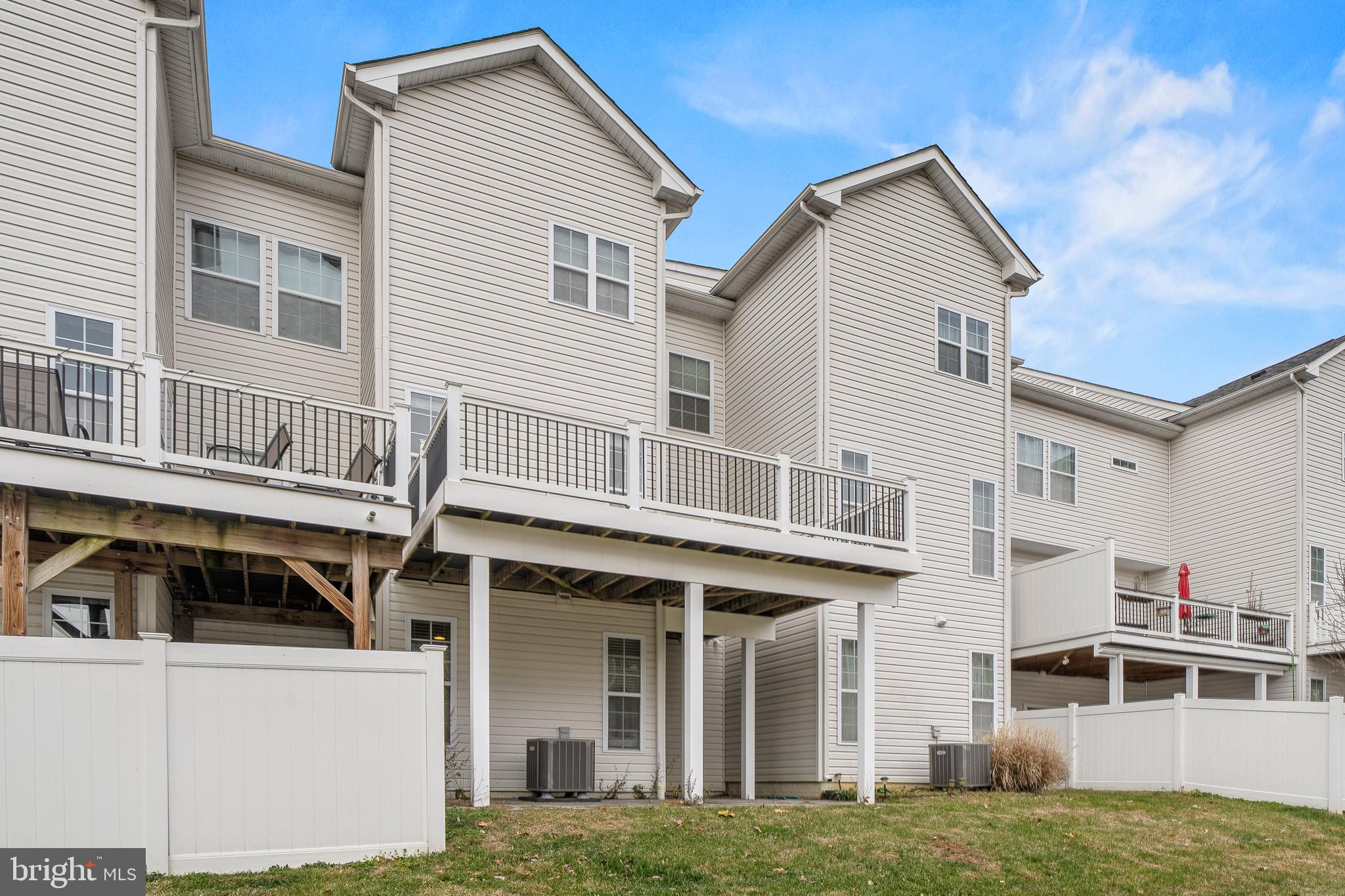 CREEKSTONE VILLAGE - Residential