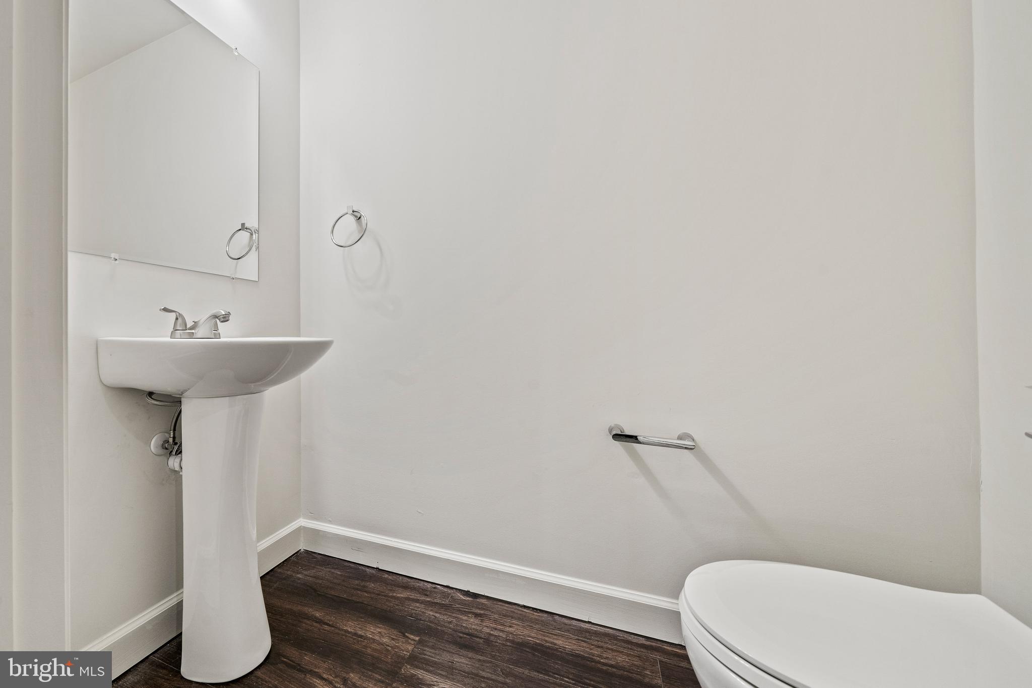 CREEKSTONE VILLAGE - Residential