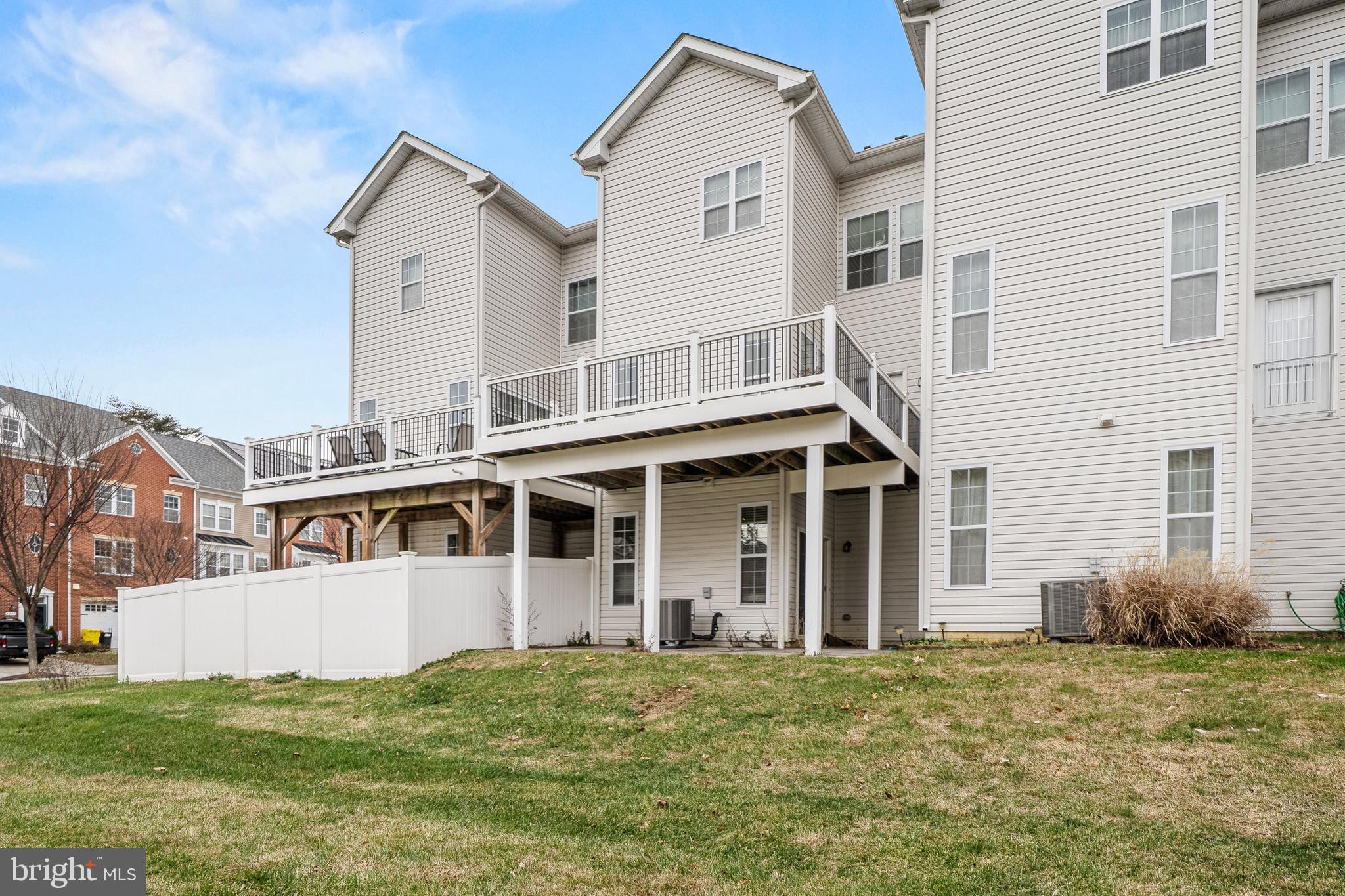 CREEKSTONE VILLAGE - Residential