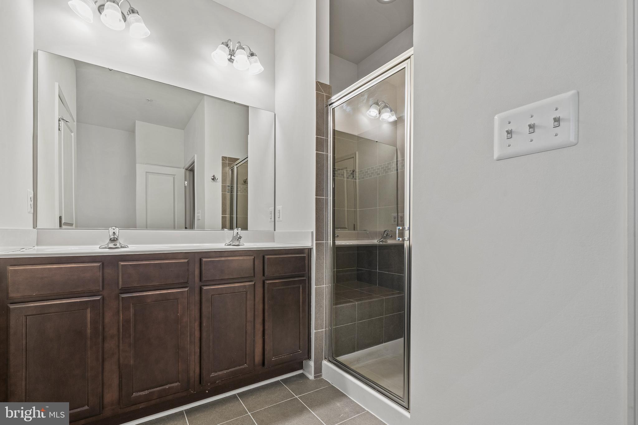 CREEKSTONE VILLAGE - Residential