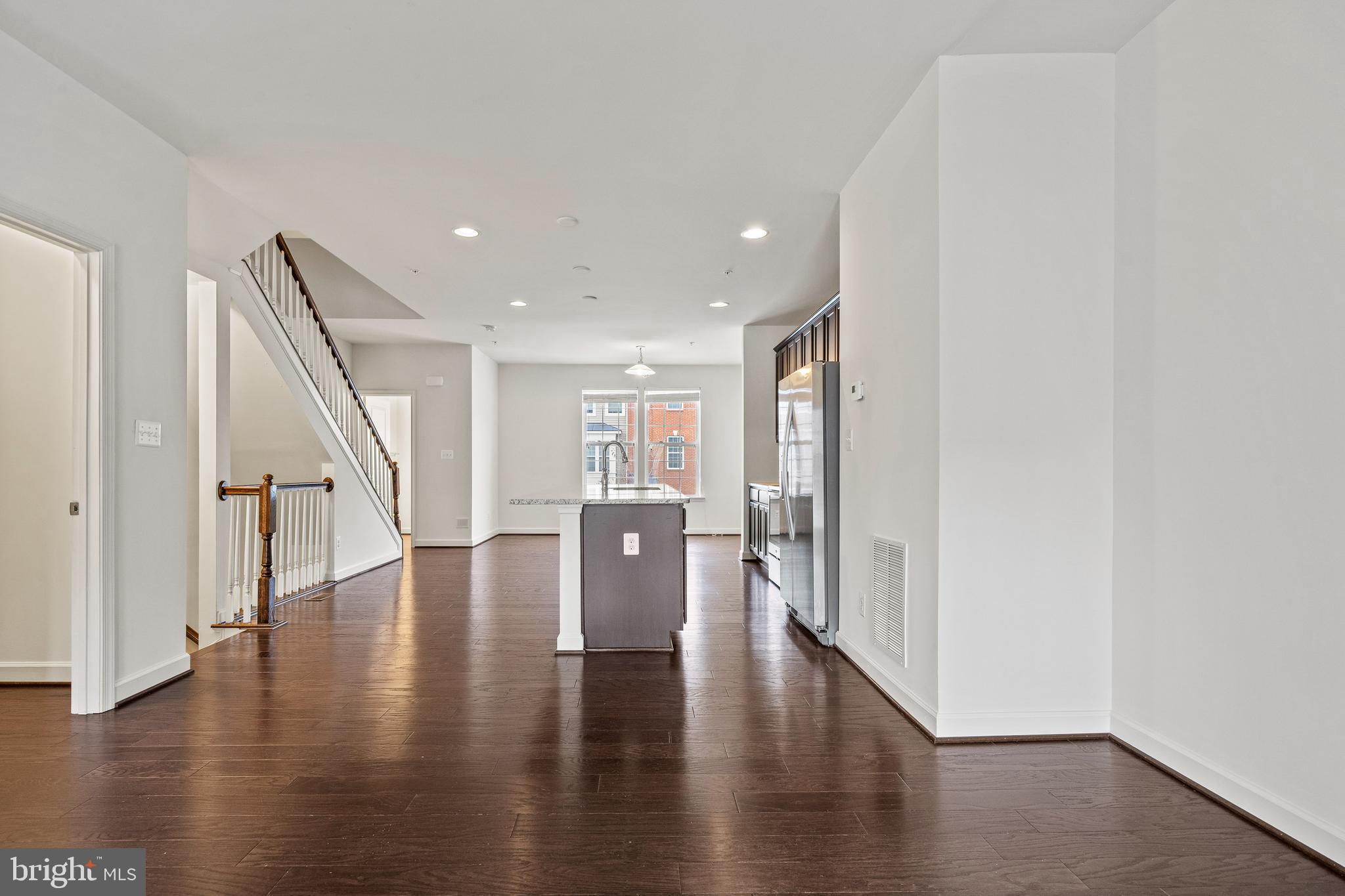 CREEKSTONE VILLAGE - Residential