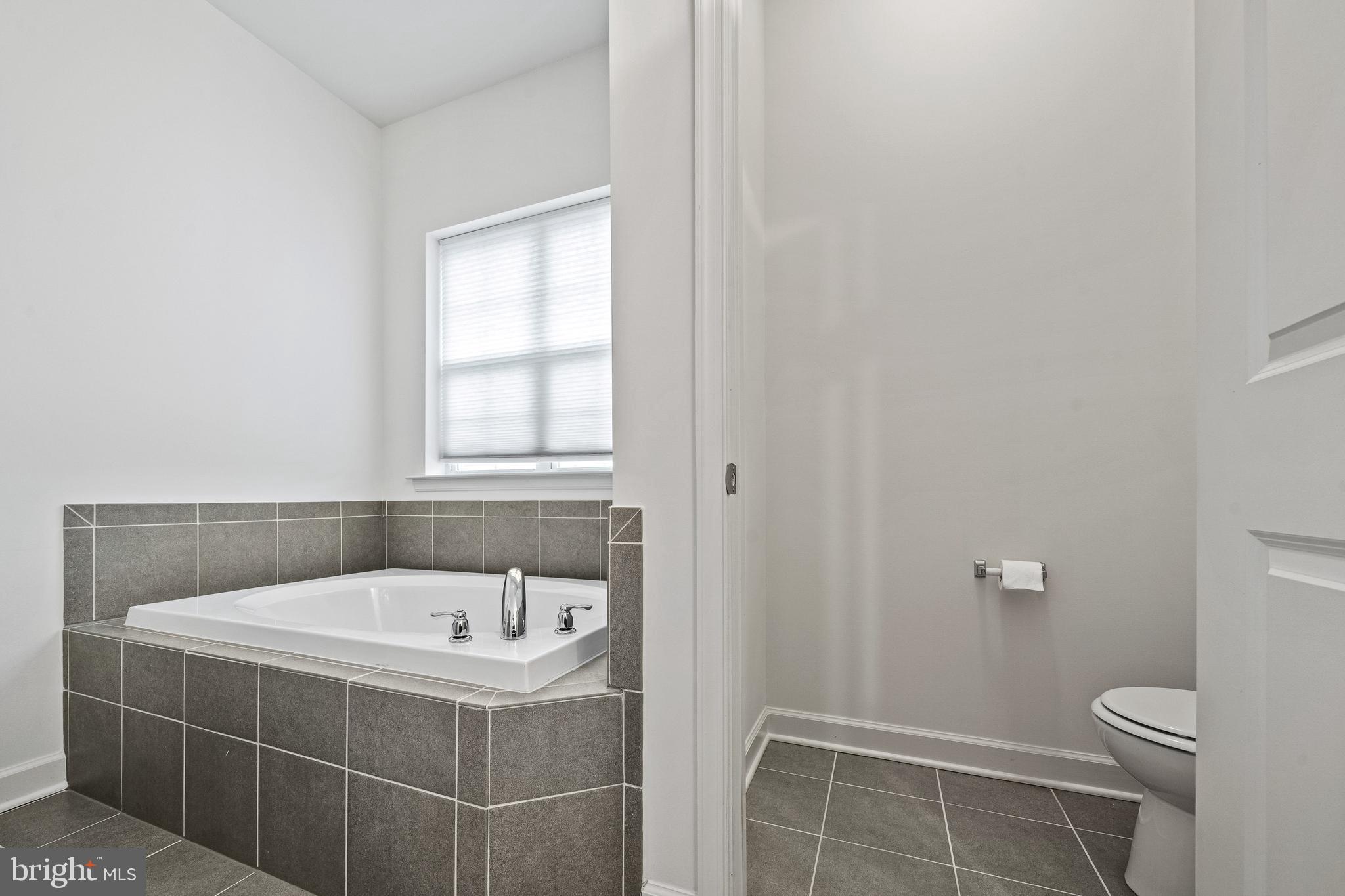 CREEKSTONE VILLAGE - Residential